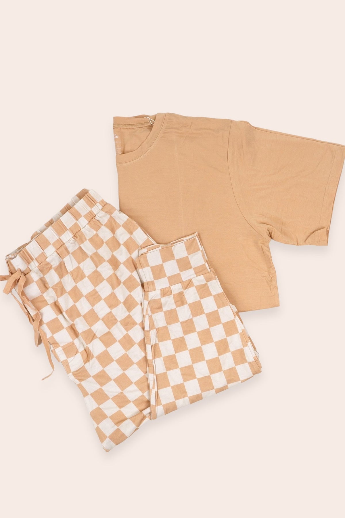 DREAM BIG LITTLE CO SANDY CHECKERS SHORT SLEEVE MEN'S DREAM JOGGER SETEveretts Place