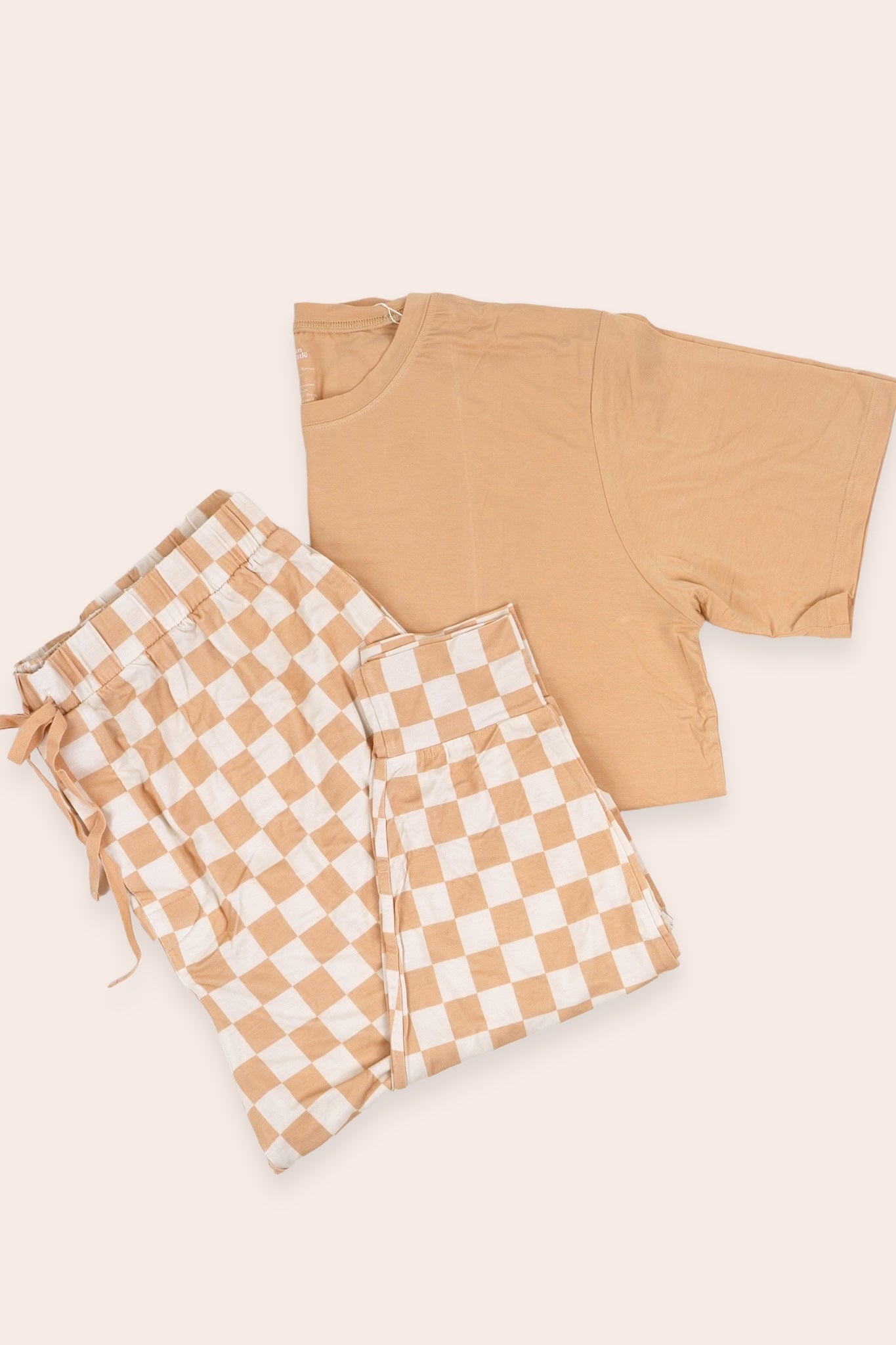 DREAM BIG LITTLE CO SANDY CHECKERS SHORT SLEEVE MEN'S DREAM JOGGER SETEveretts Place