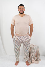 DREAM BIG LITTLE CO SANDY SMILES CHECKERS MEN'S DREAM JOGGER SETEveretts Place