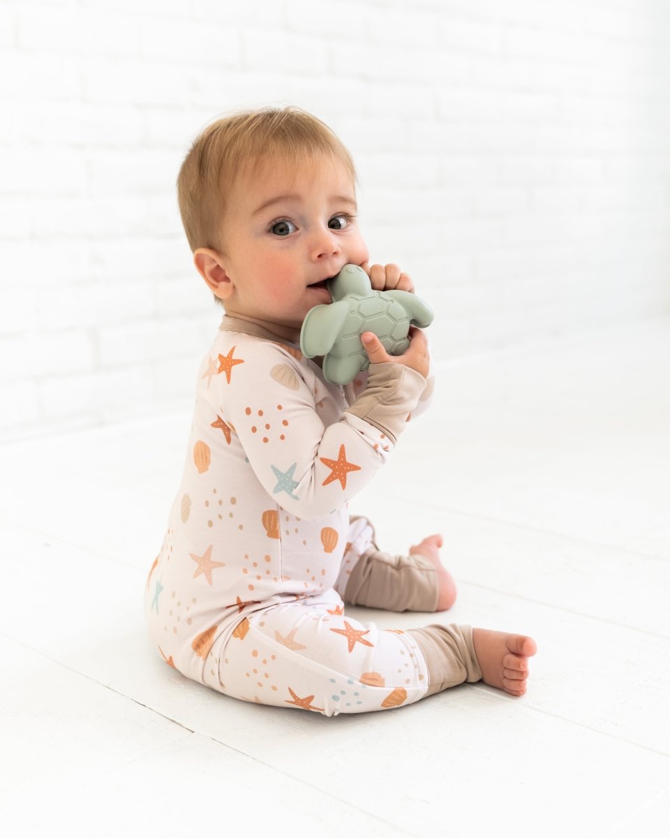 Hugga Babies Sandy Toes Zipper Lounger - Everetts Place Boutique - 