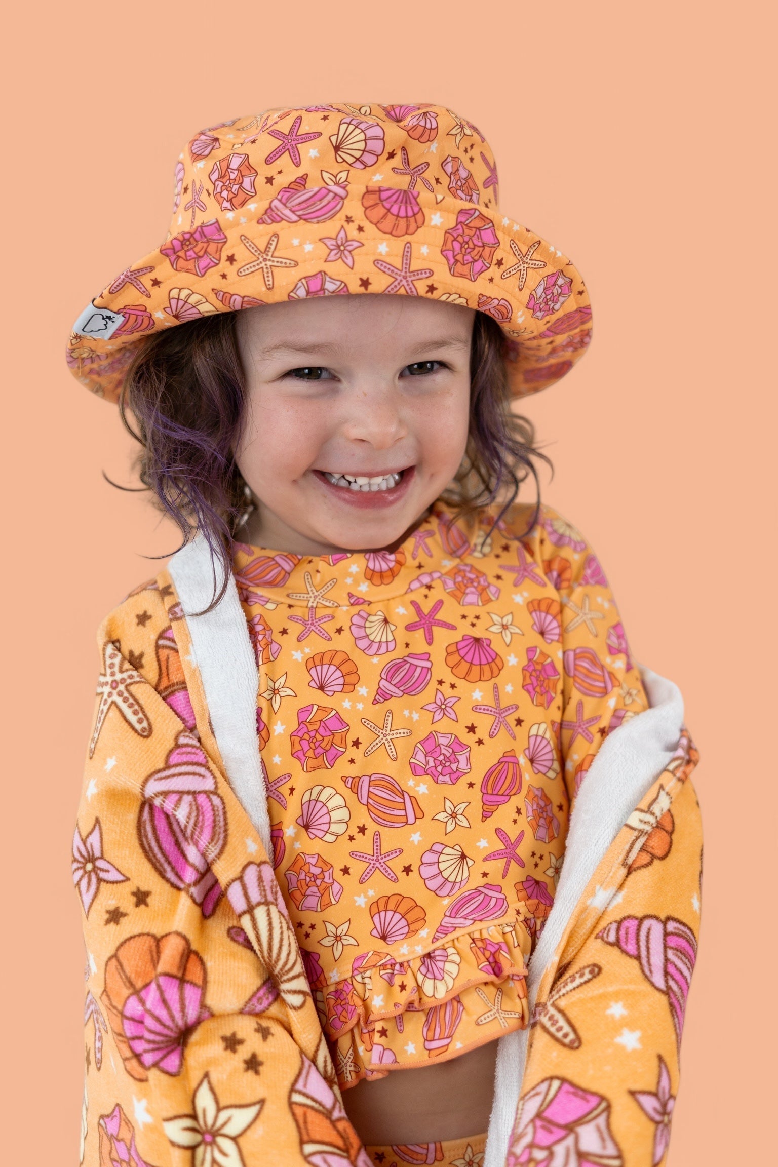 DREAM BIG LITTLE CO SHELLO SUMMER DREAM TOWELEveretts Place