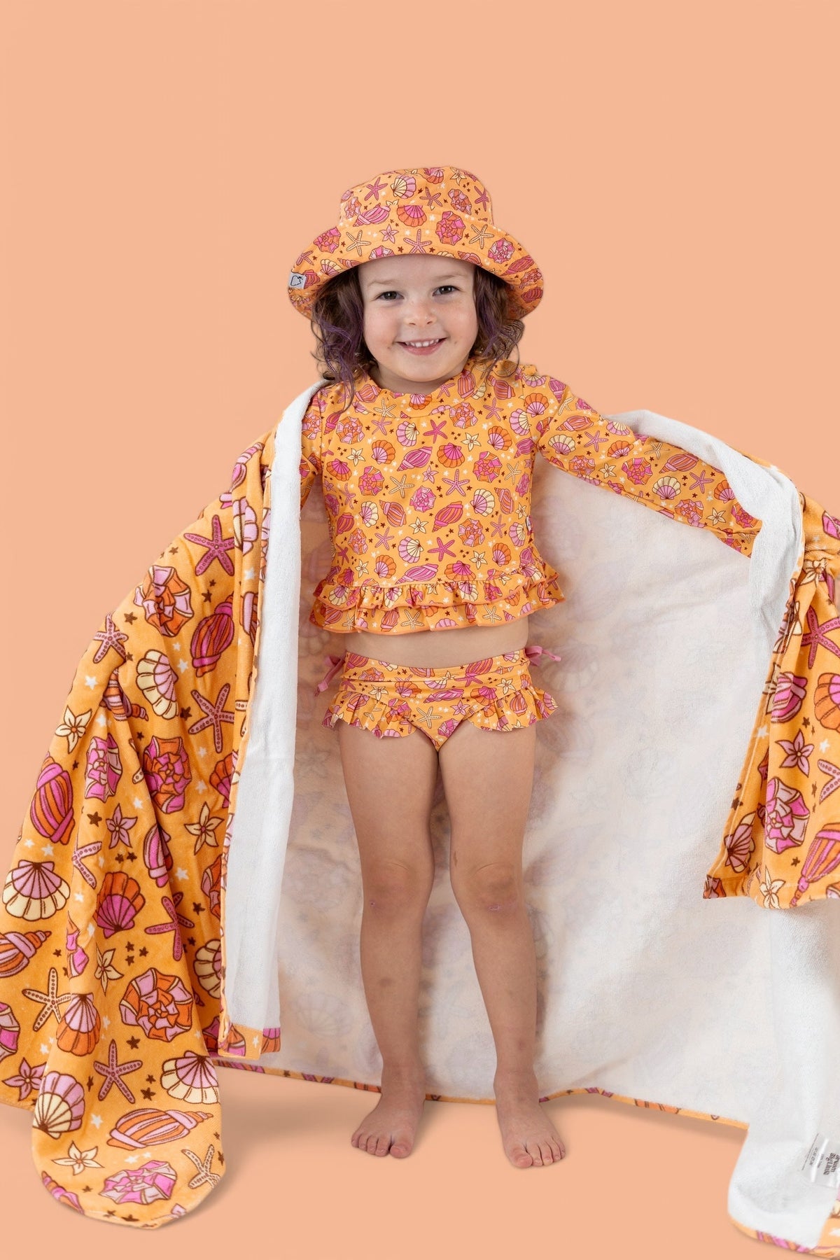 DREAM BIG LITTLE CO SHELLO SUMMER DREAM TOWELEveretts Place