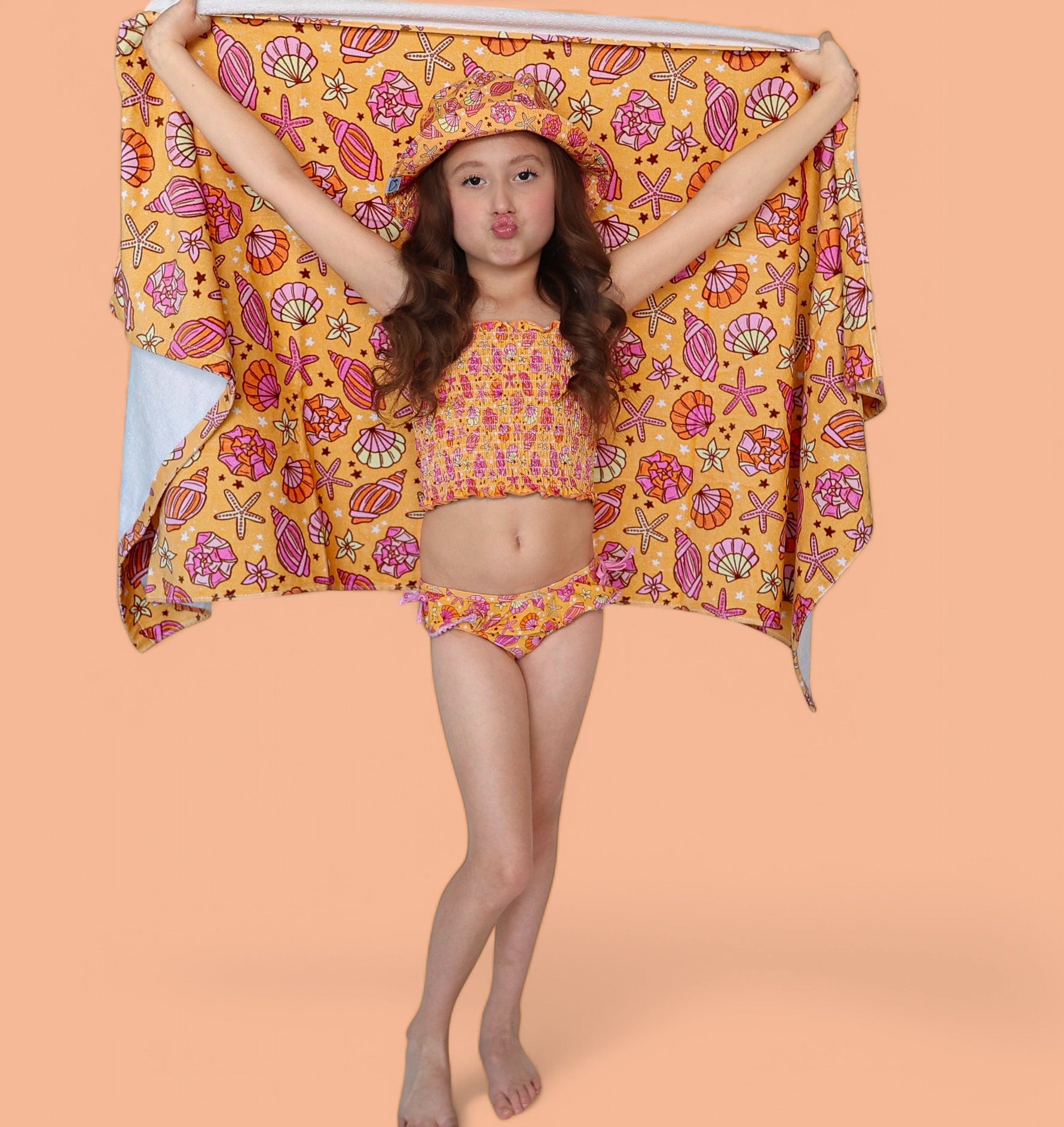 DREAM BIG LITTLE CO SHELLO SUMMER DREAM TOWELEveretts Place