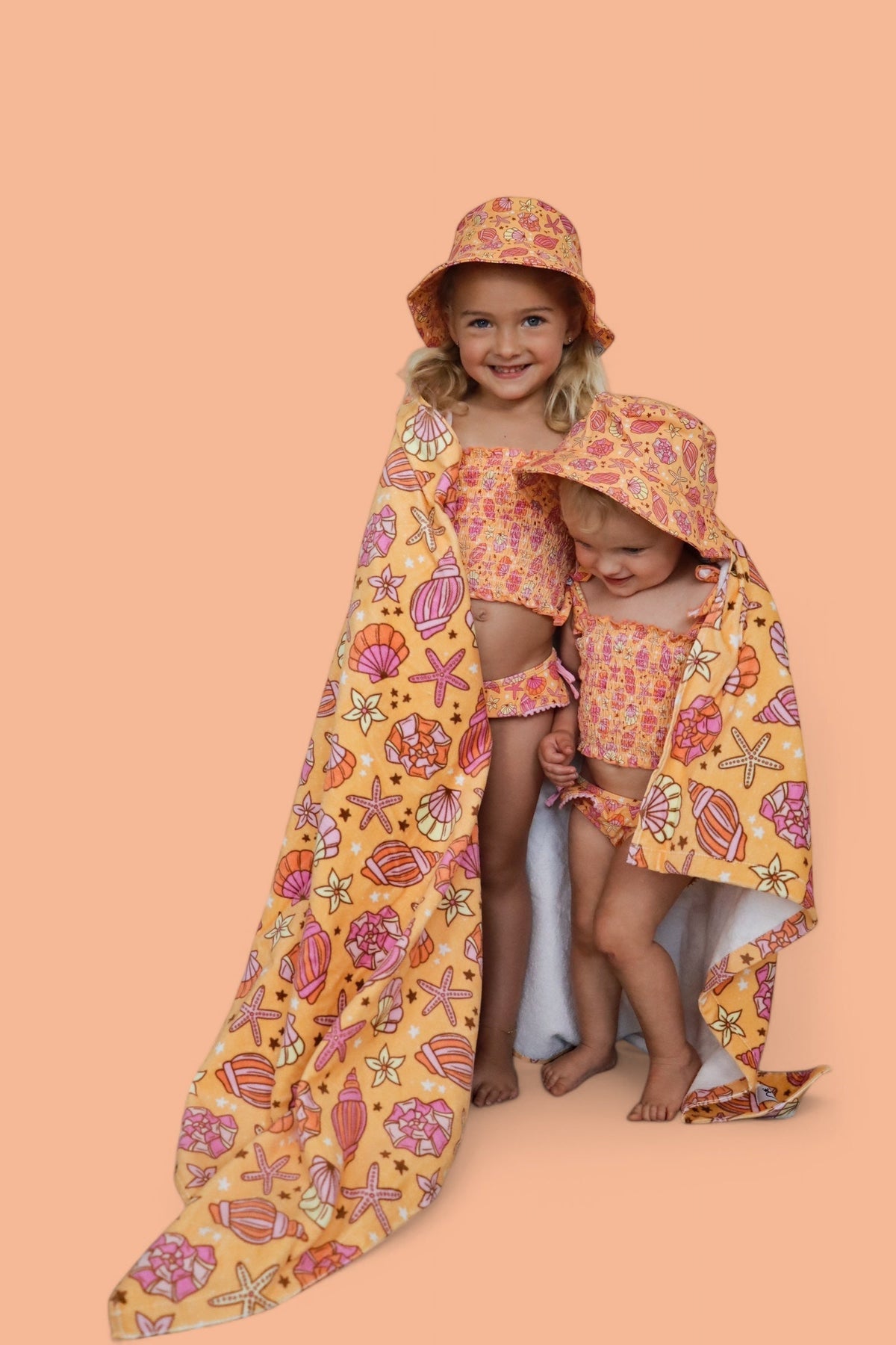 DREAM BIG LITTLE CO SHELLO SUMMER DREAM TOWELEveretts Place