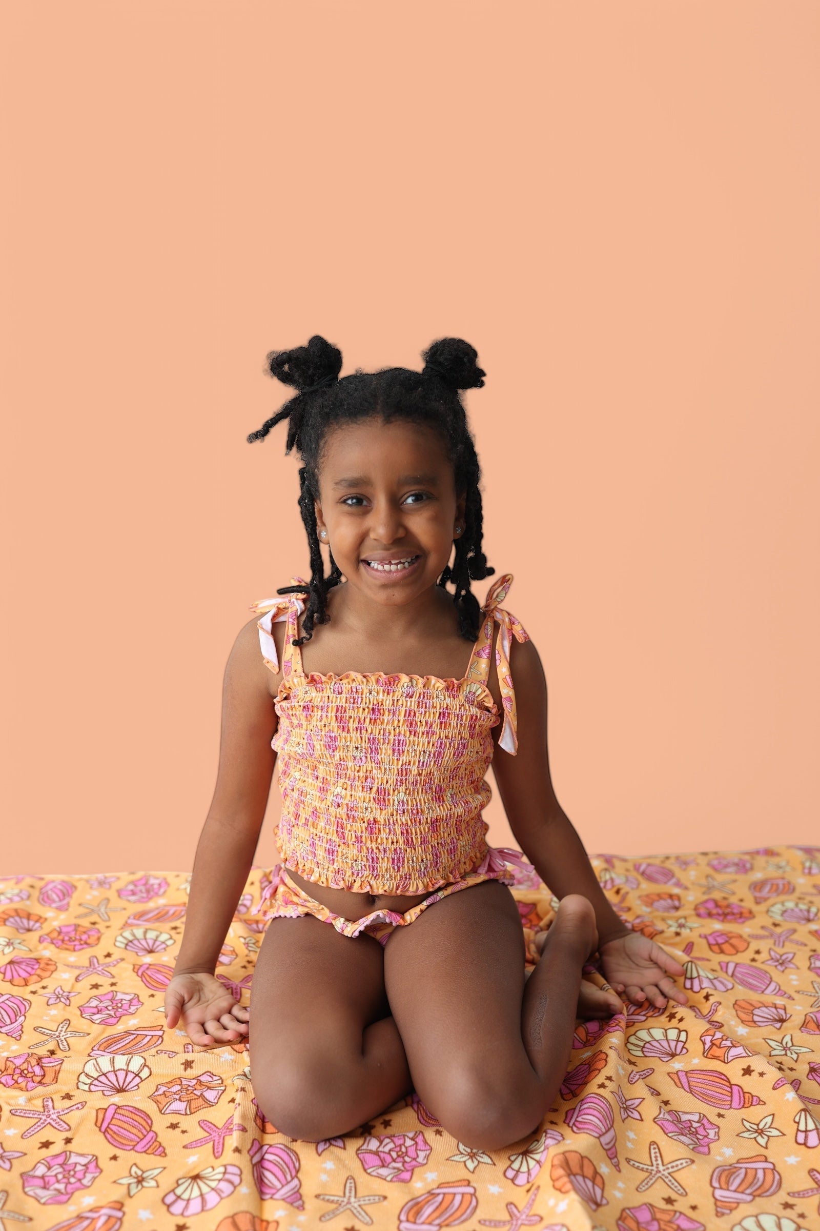 DREAM BIG LITTLE CO SHELLO SUMMER DREAM TOWELEveretts Place