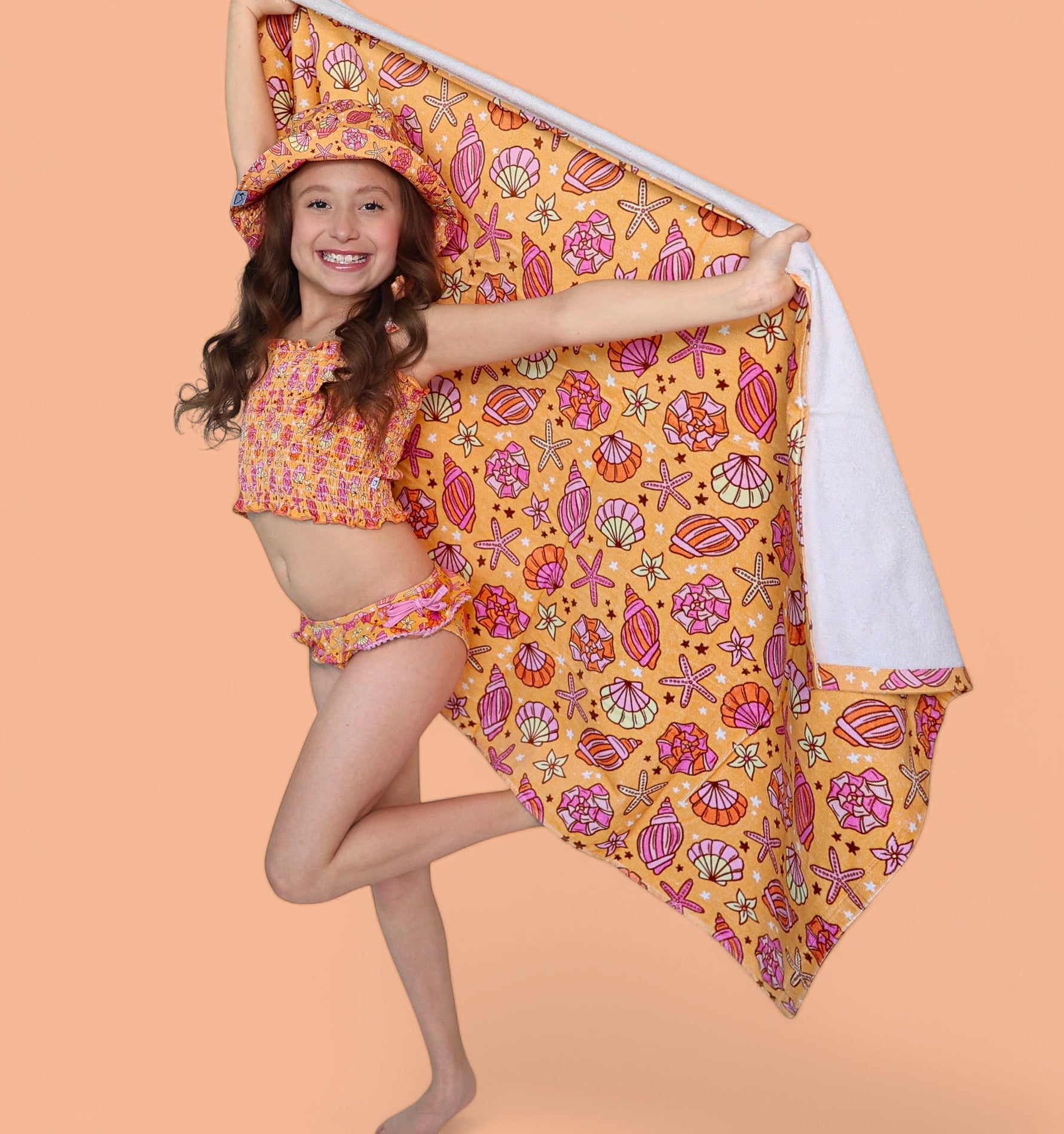 DREAM BIG LITTLE CO SHELLO SUMMER DREAM TOWELEveretts Place