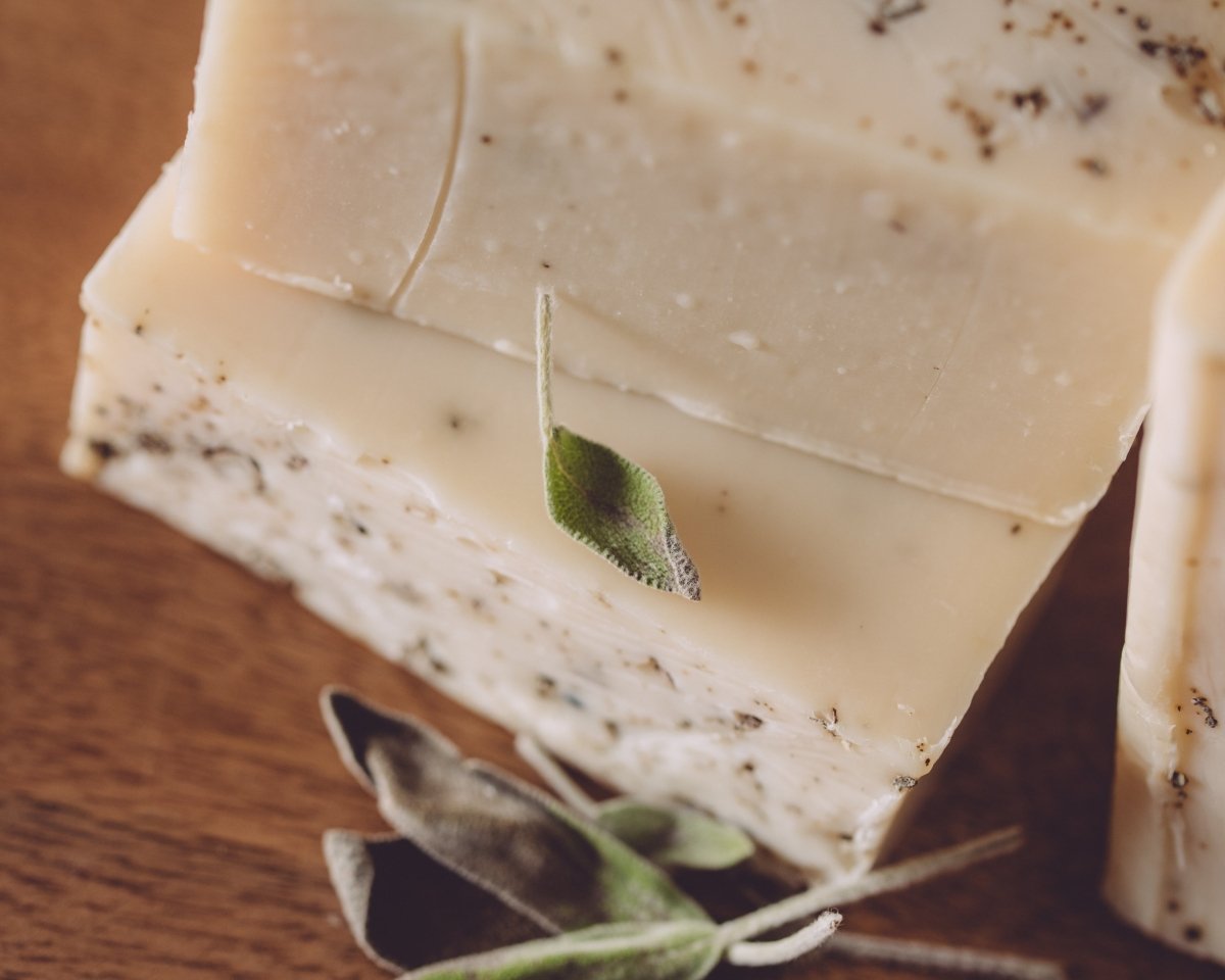 Sweet Harvest Farms Sheridan Gardenia Organic Handmade Soap 7 Oz Bar Scented - Everetts Place Boutique - 
