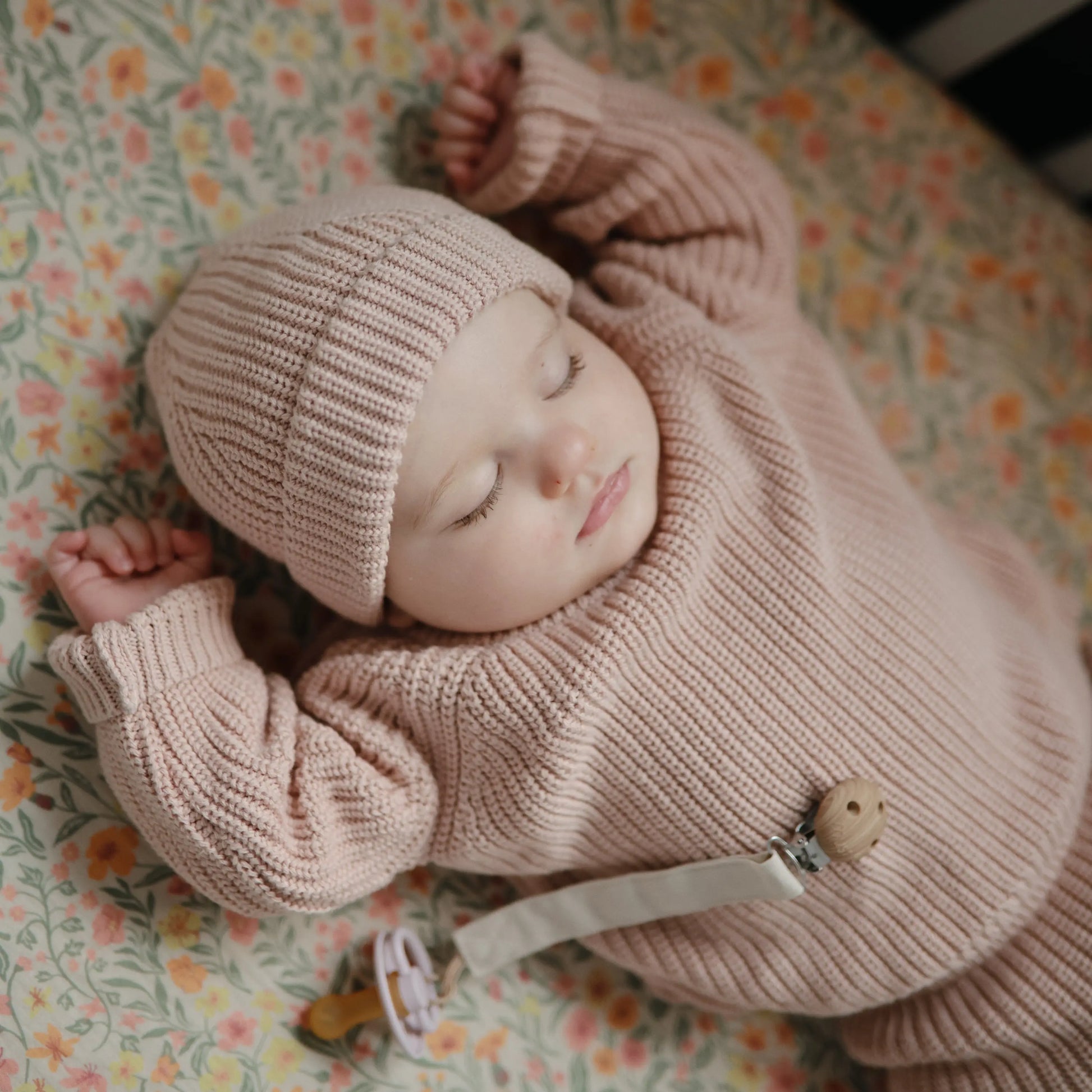 Linen Pacifier Clip Two Pack with Water Resistant Coating and Faux Wood Silicone Clasp Mushie