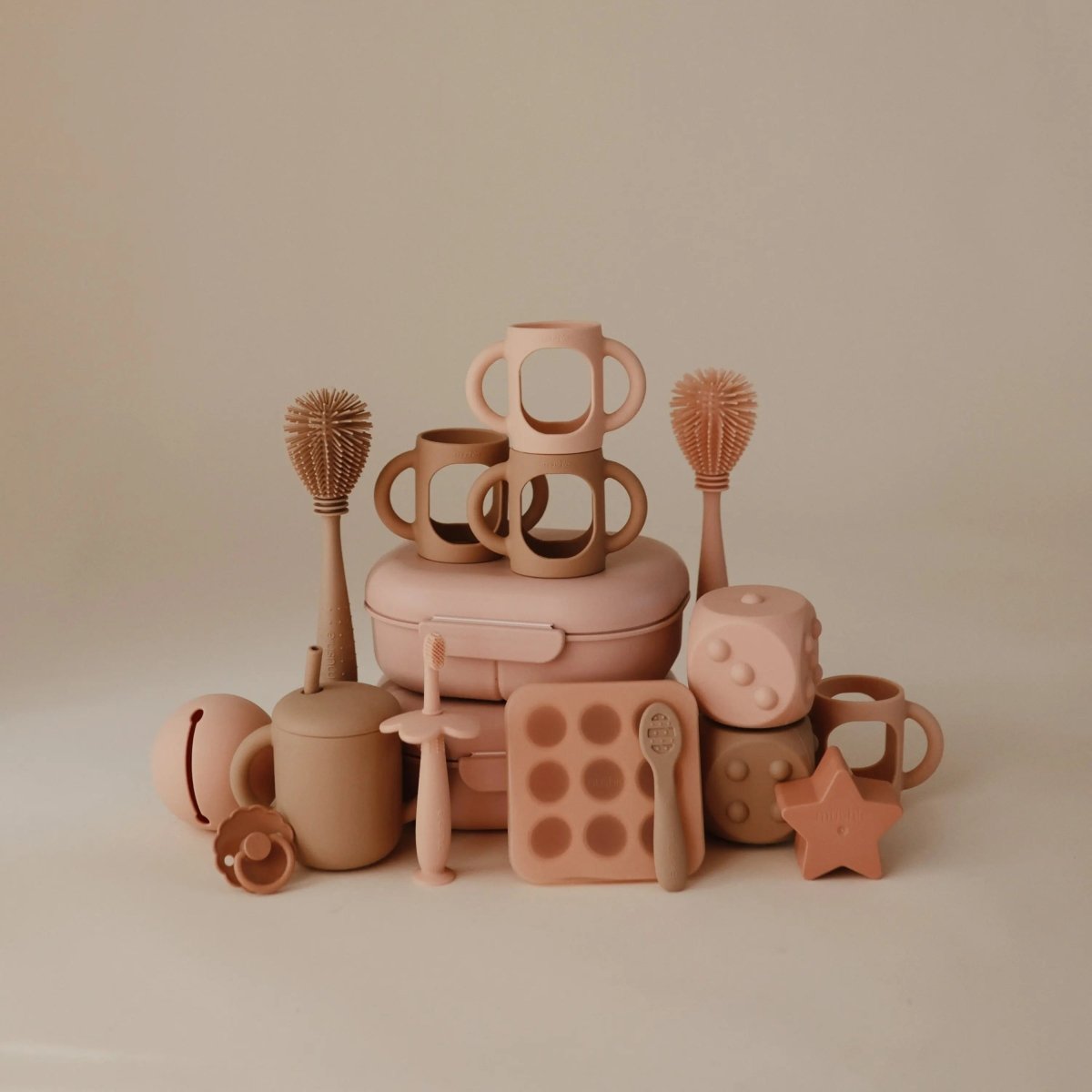 Mushie Silicone Bottle Handles for Baby Bottles Comfortable Grip Food Grade Silicone - Everetts Place Boutique - 