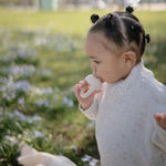 Mushie Silicone Fresh Food Feeder for Safe Self Feeding and Easy Cleaning - Everetts Place Boutique - 