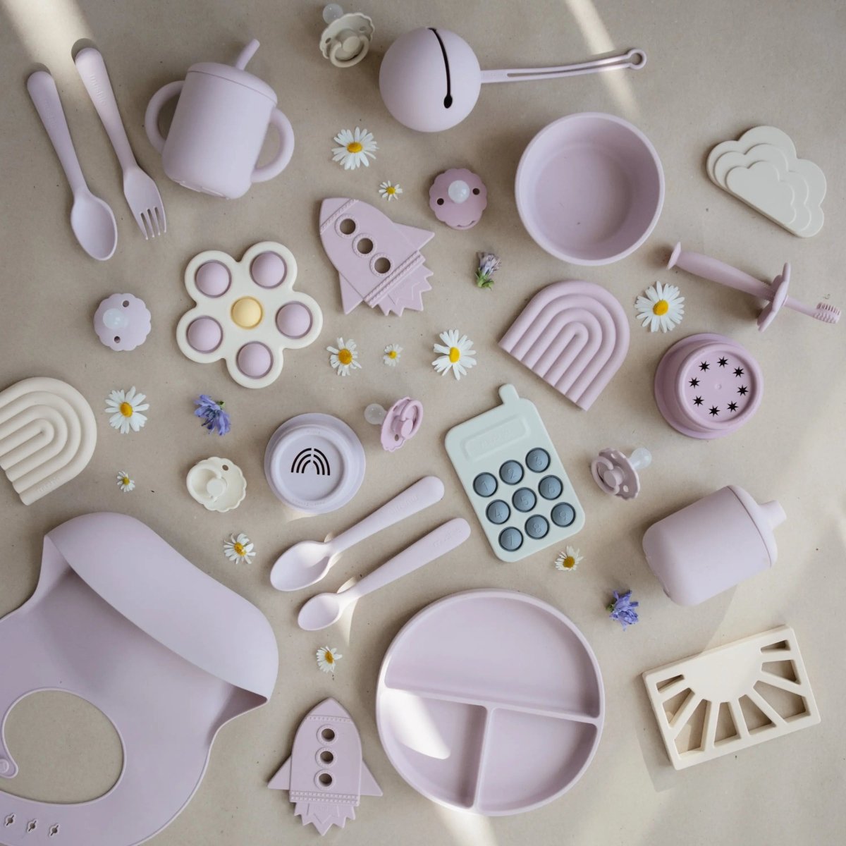 Mushie Silicone Pacifier Case with Strap for Up to Three Pacifiers - Everetts Place Boutique - 