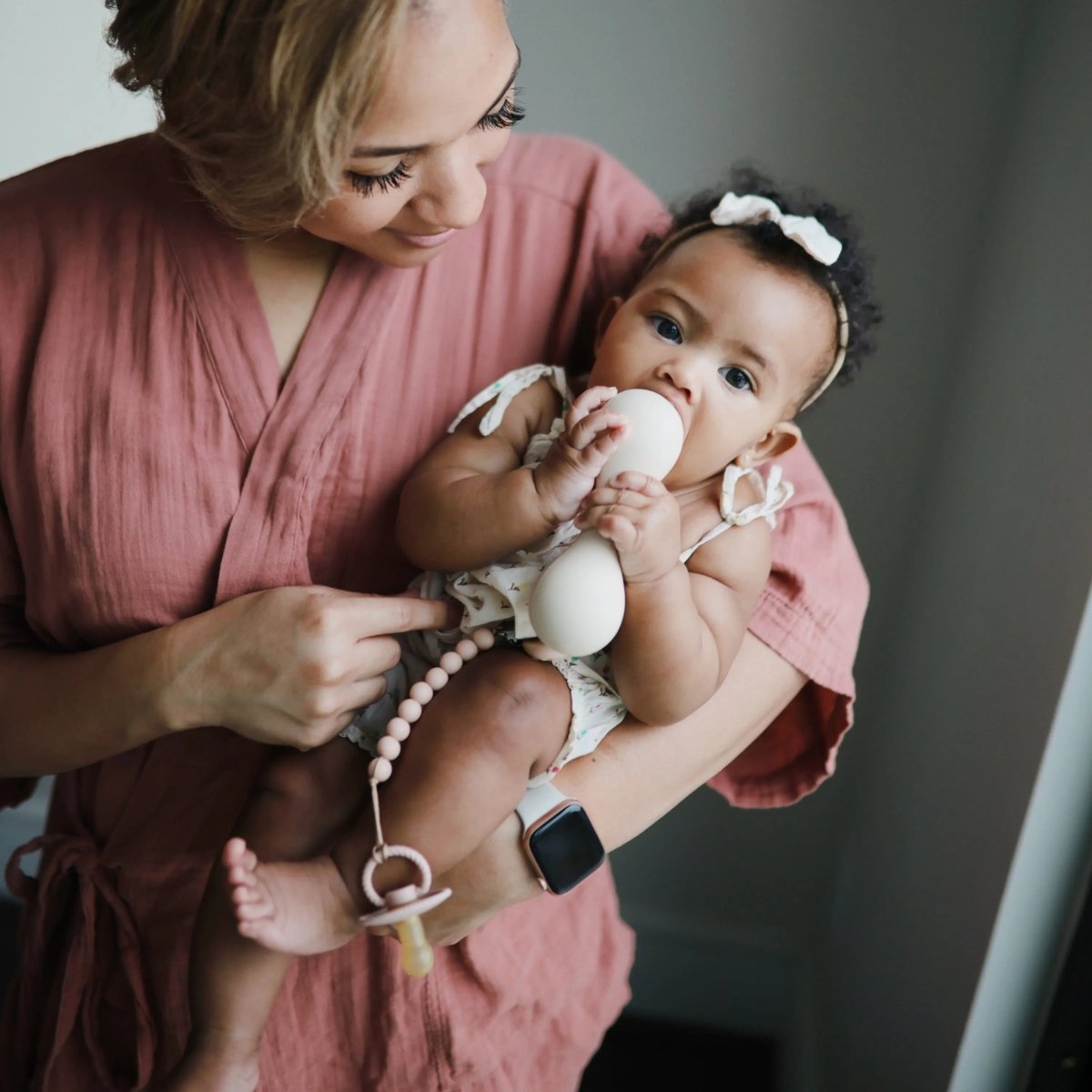 Mushie Silicone Pacifier Clip Hera Durable Food Grade Silicone Bead Design - Everetts Place Boutique - 