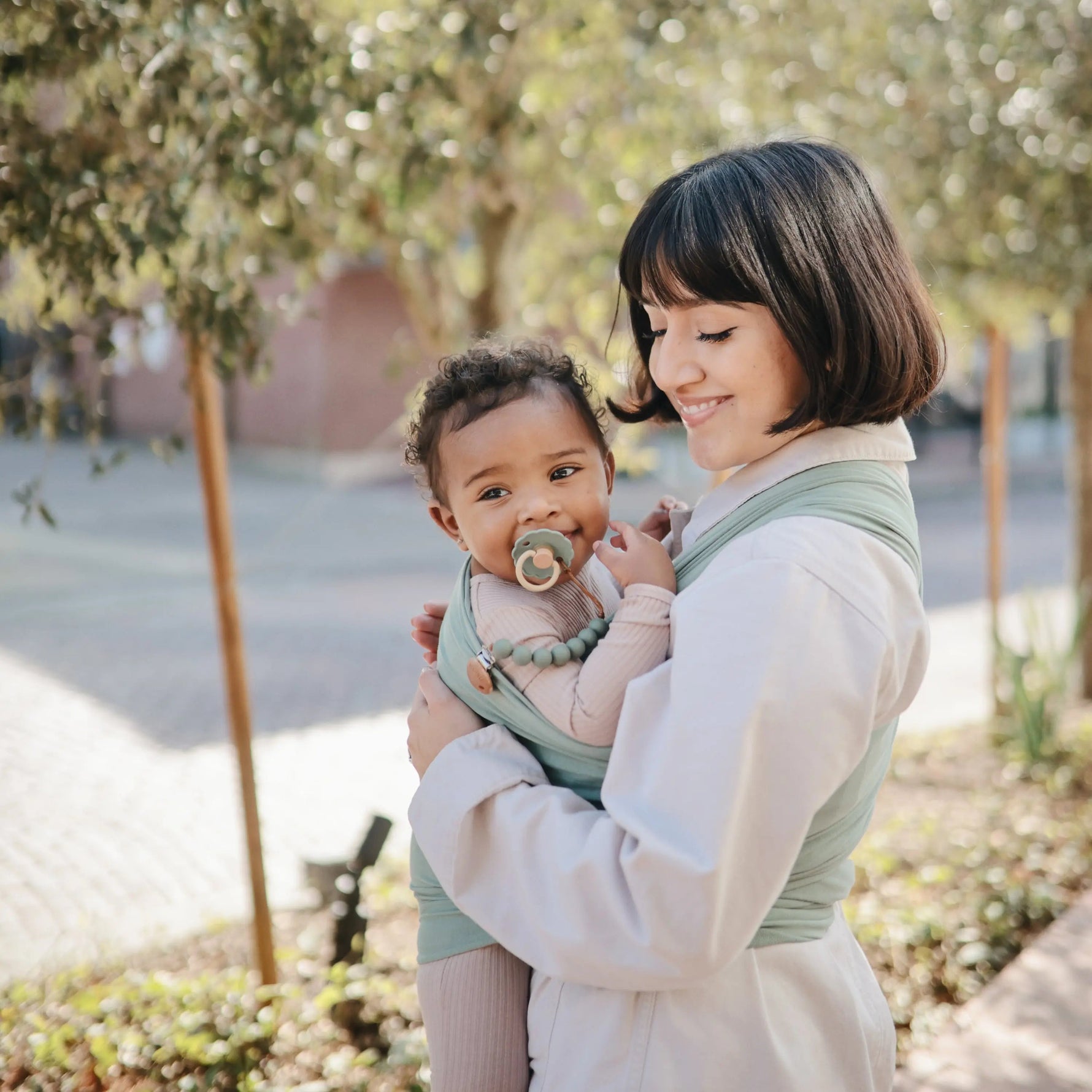 Mushie Silicone Pacifier Clip | Hera - 