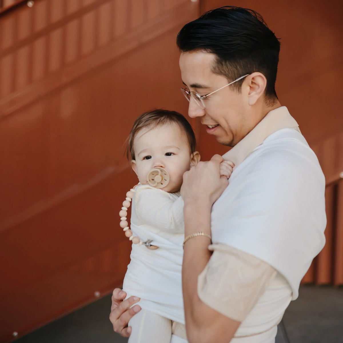 Mushie Silicone Pacifier Clip | Luna - 