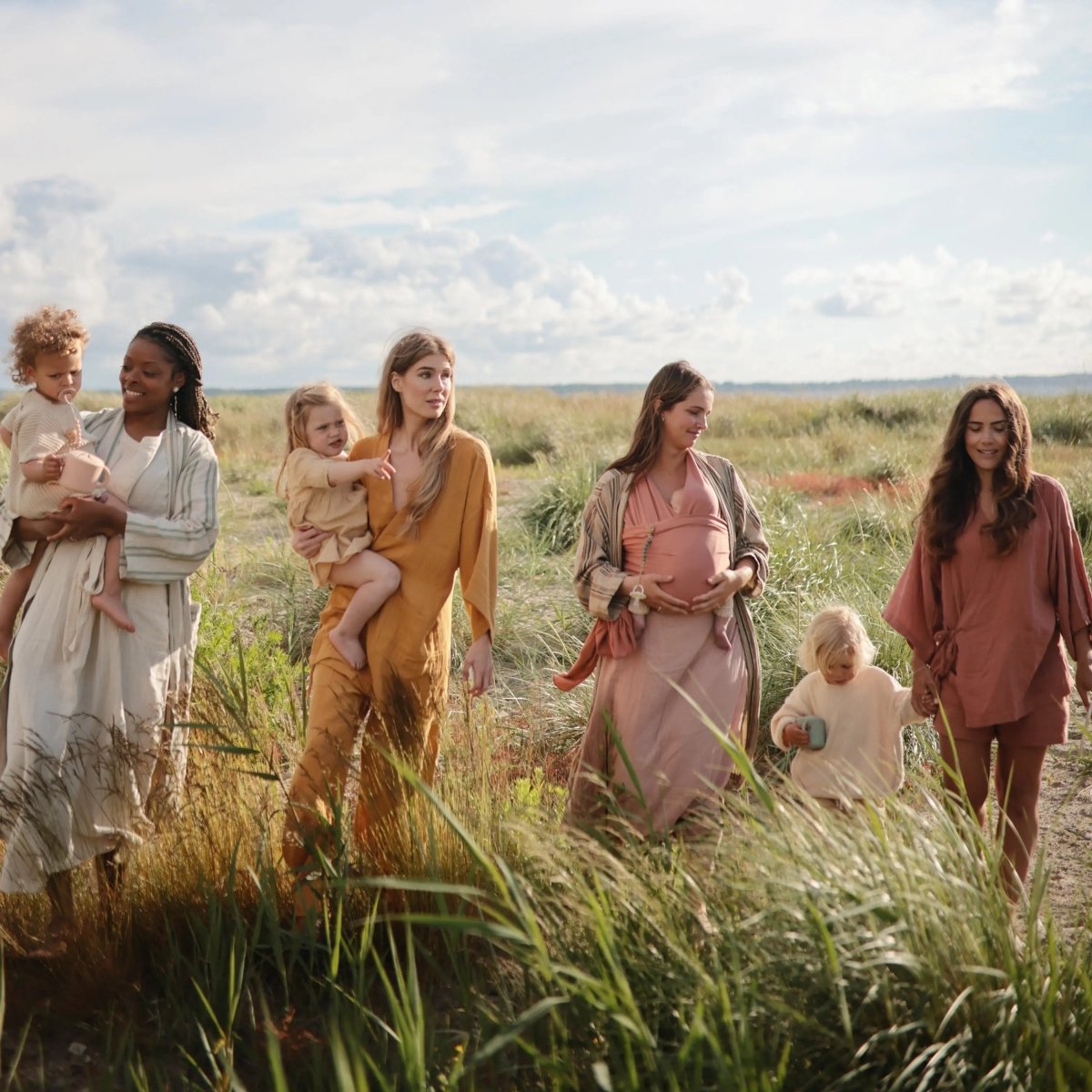 Mushie Silicone Snack Cup with Easy Grip Handles Spill Proof Design for Toddlers - Everetts Place Boutique - 