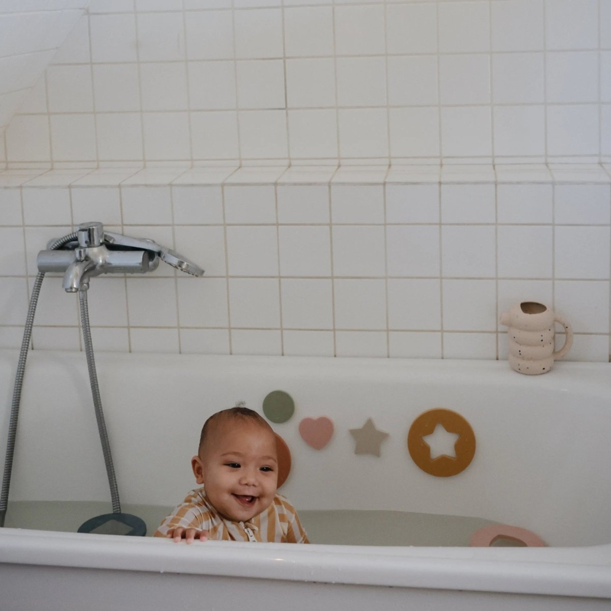 Mushie Silicone Watering Can for Kids Bath Time Fun and Motor Skill Development - Everetts Place Boutique - 