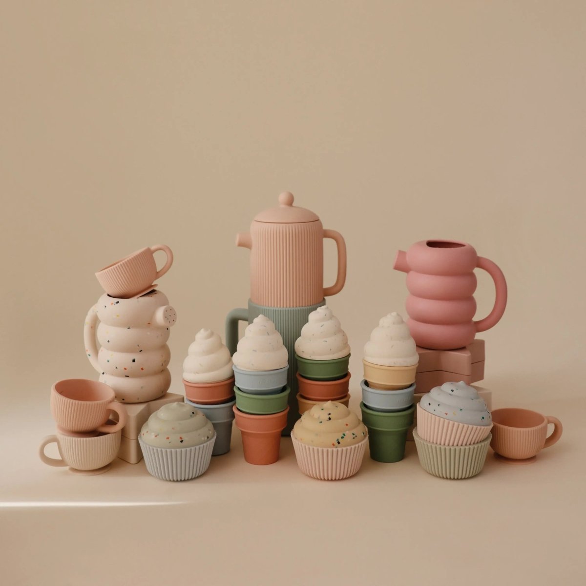 Mushie Silicone Watering Can for Kids Bath Time Fun and Motor Skill Development - Everetts Place Boutique - 