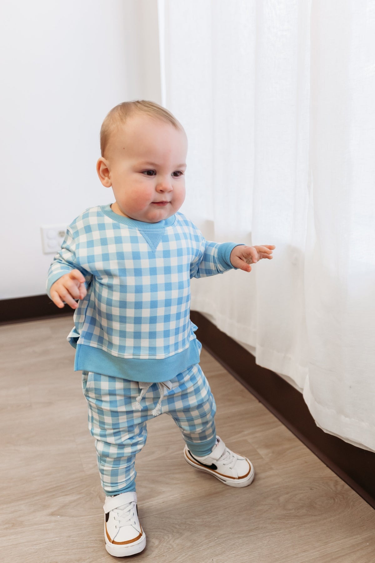 DREAM BIG LITTLE CO SKY BLUE GINGHAM DREAM PULLOVEREveretts Place