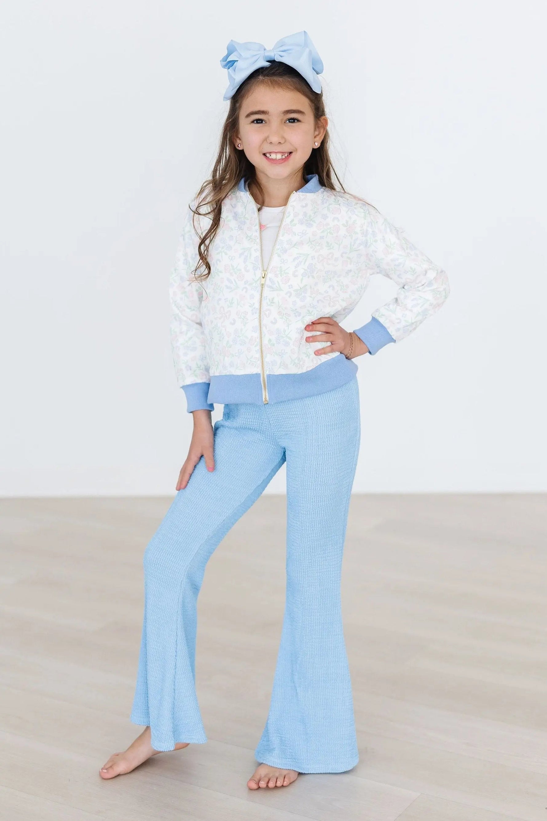 Mila & Rose ® Sky Blue Scrunchy Bells - 