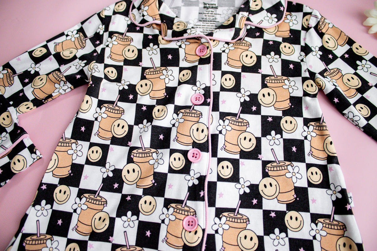 DREAM BIG LITTLE CO SMILEY CUP OF CHECKERS GIRL'S DREAM GOWNEveretts Place