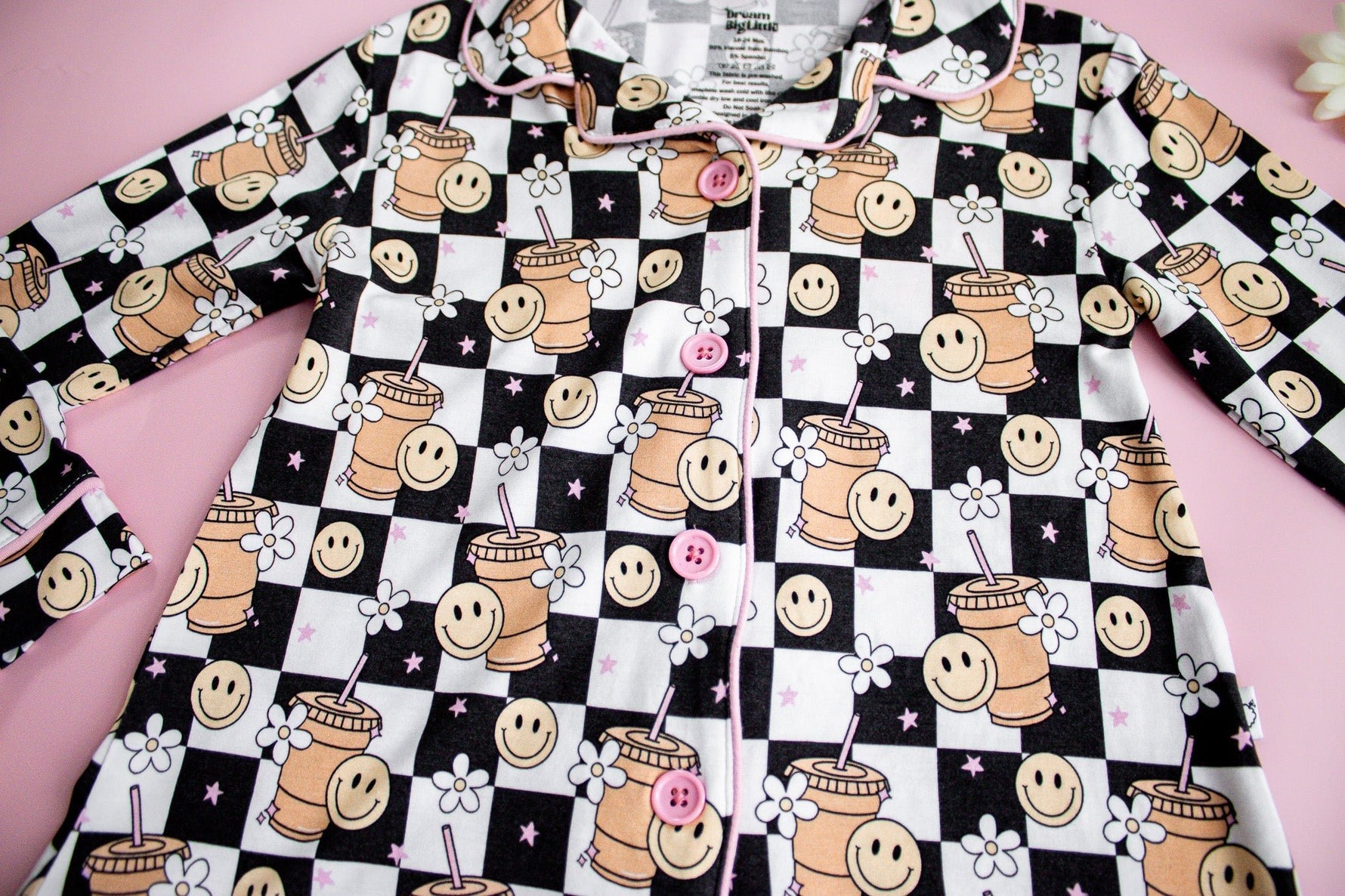 DREAM BIG LITTLE CO SMILEY CUP OF CHECKERS GIRL'S DREAM GOWNEveretts Place