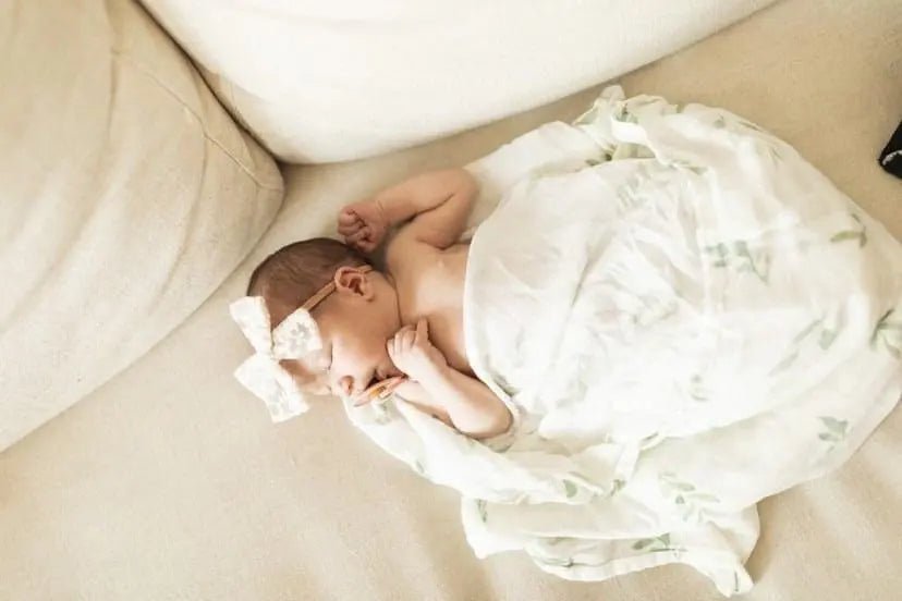 Harp Angel Boutique Soft Bamboo Muslin Swaddle Blanket with Green Leaves Design for Newborns - 