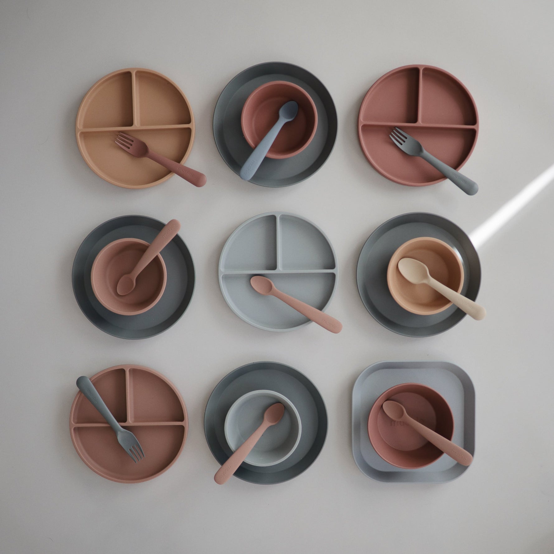 Mushie Square Dinnerware PlatesEveretts Place