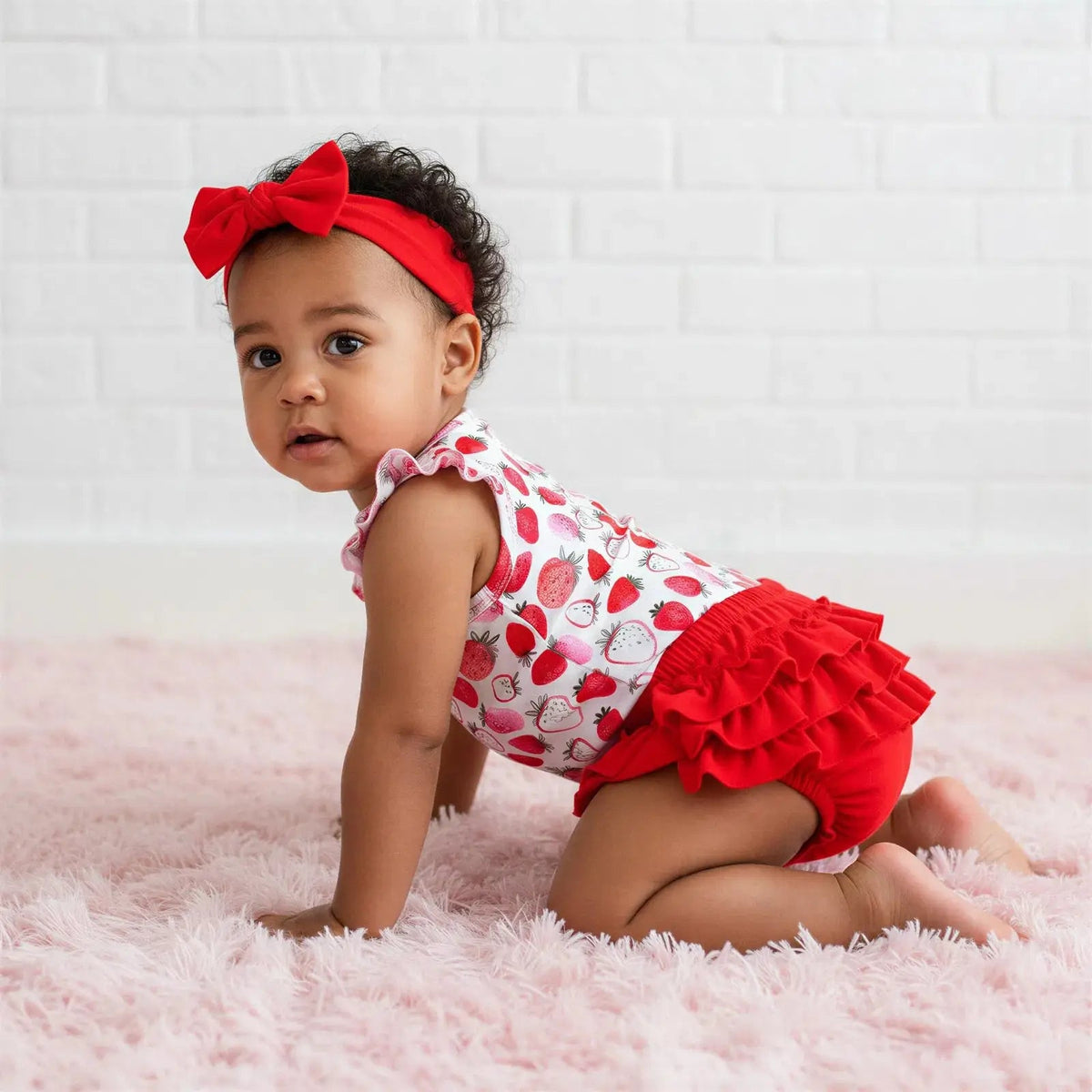 Bestaroo Strawberry Fields Ruffle Bloomer Set - 