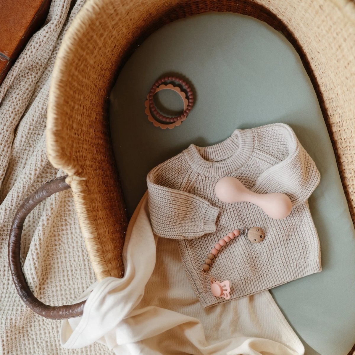 Mushie Stretchy Organic Cotton Bassinet Sheet for Babies with Fully Elastic Edges - 