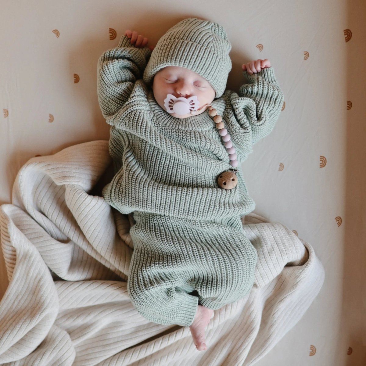 Mushie Stretchy Organic Cotton Bassinet Sheet for Babies with Fully Elastic Edges - 