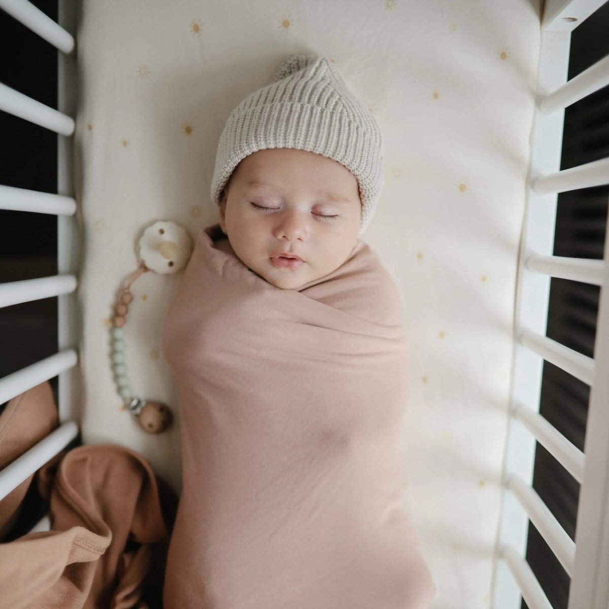 Mushie Stretchy Organic Cotton Crib Sheet Soft Breathable Pre - Washed with Elastic Edges - 