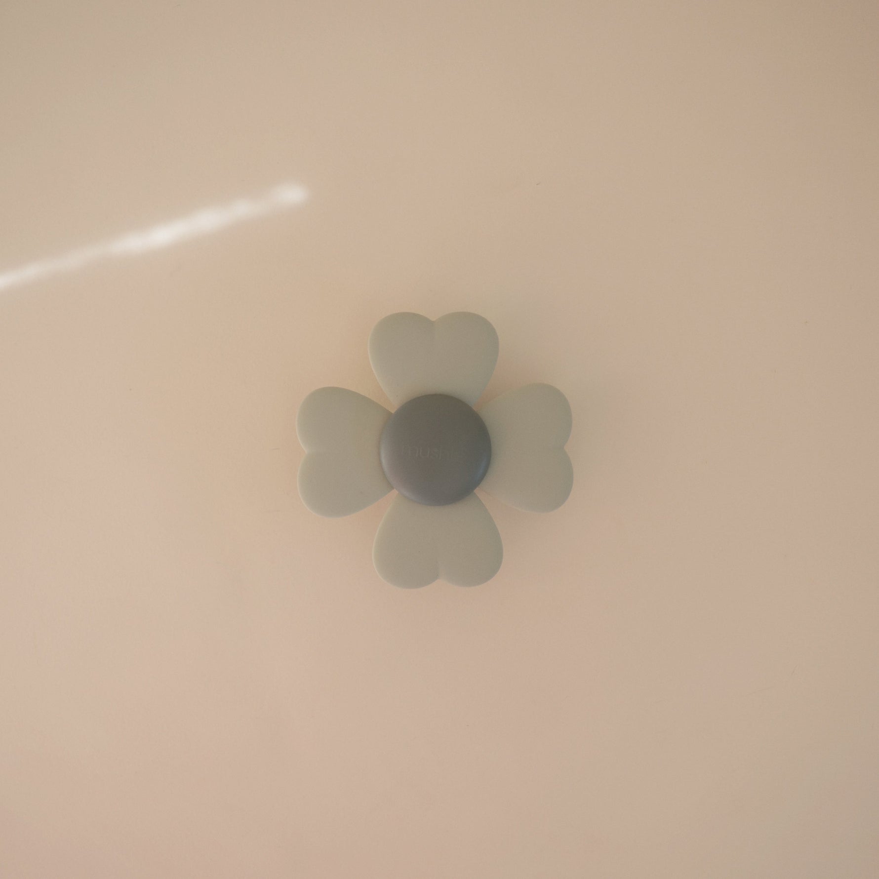 Mushie Suction Spinner Toy