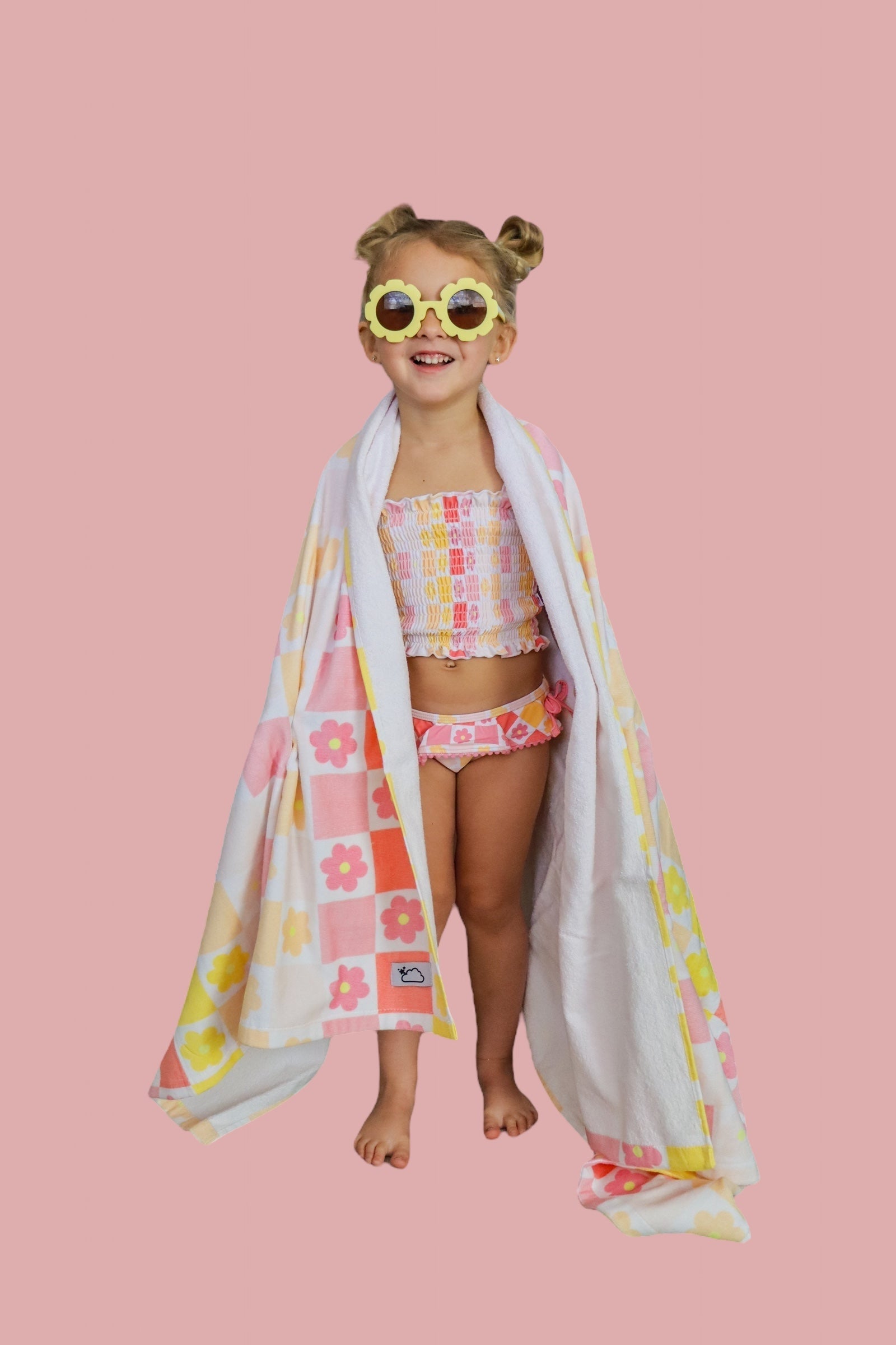 DREAM BIG LITTLE CO SUMMER SUNSET CHECKERS DREAM TOWELEveretts Place