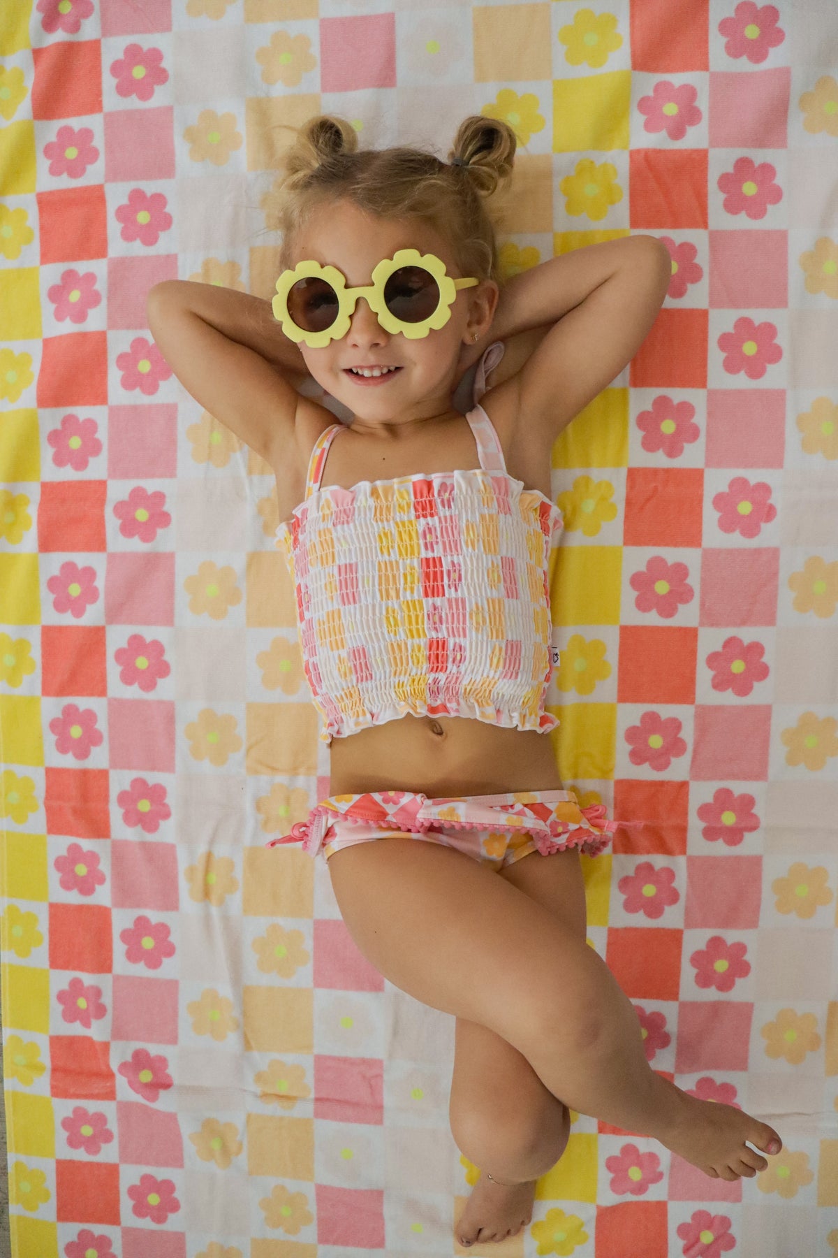 DREAM BIG LITTLE CO SUMMER SUNSET CHECKERS DREAM TOWELEveretts Place