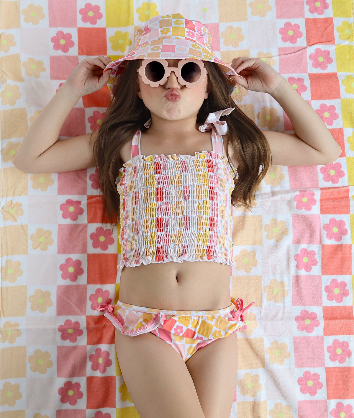 DREAM BIG LITTLE CO SUMMER SUNSET CHECKERS DREAM TOWELEveretts Place