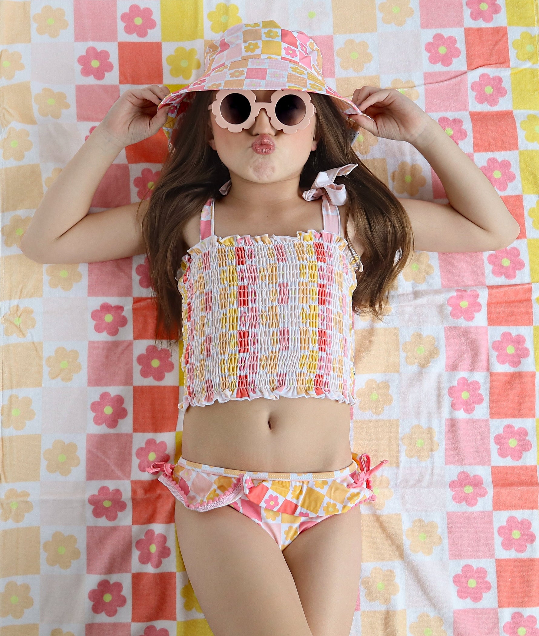 DREAM BIG LITTLE CO SUMMER SUNSET CHECKERS DREAM TOWELEveretts Place