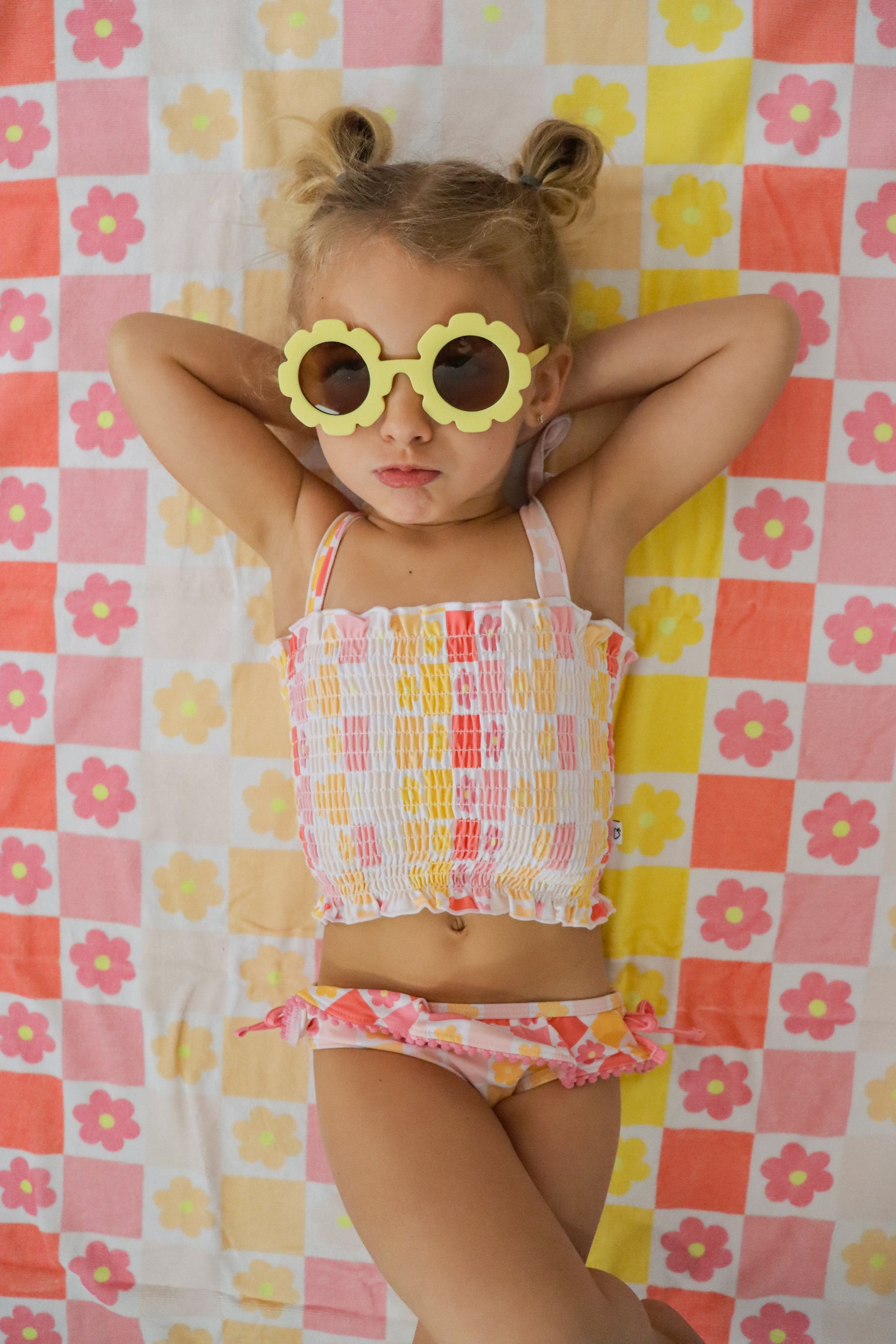 DREAM BIG LITTLE CO SUMMER SUNSET CHECKERS DREAM TOWELEveretts Place