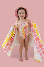 DREAM BIG LITTLE CO SUMMER SUNSET CHECKERS DREAM TOWELEveretts Place