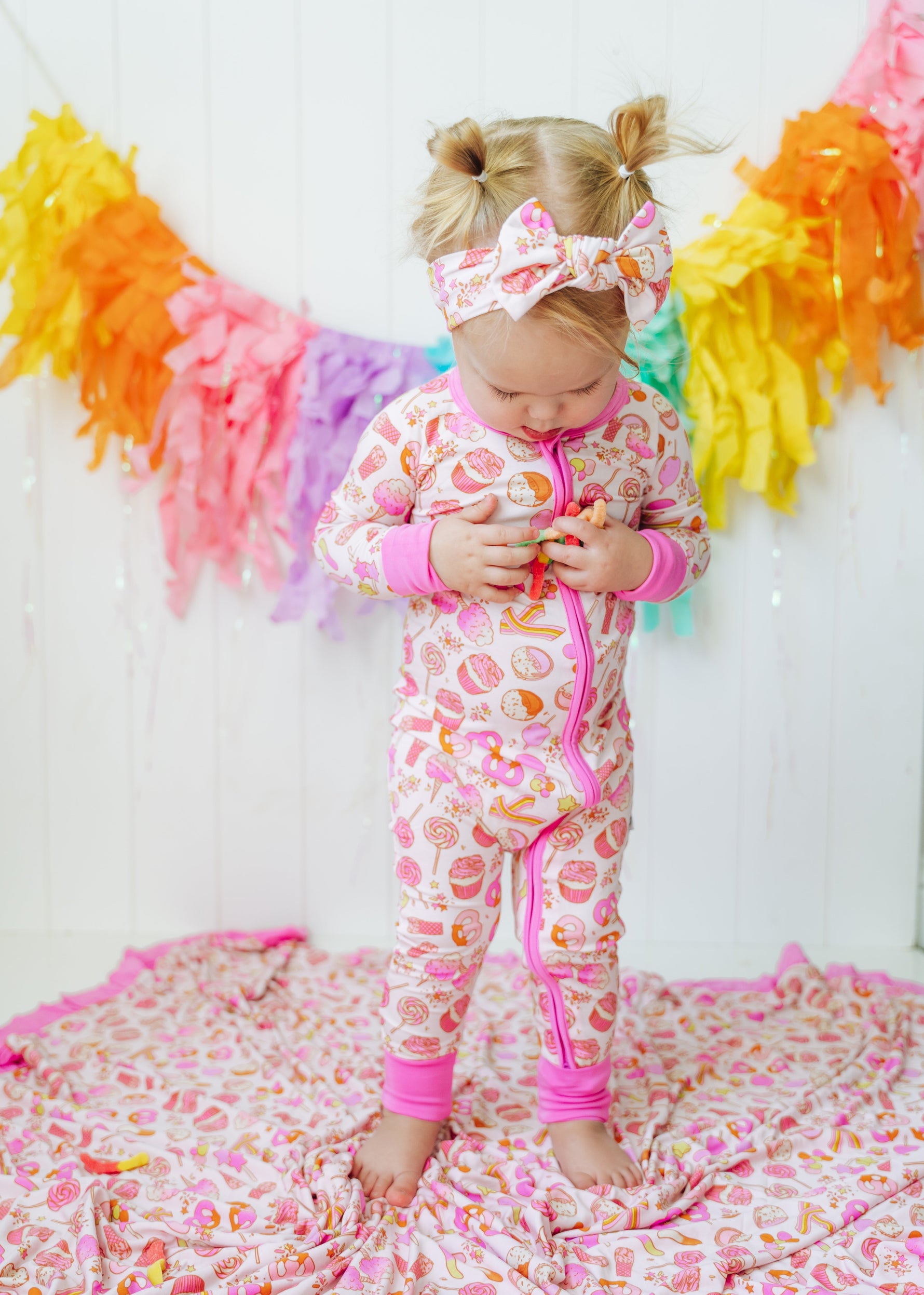 DREAM BIG LITTLE CO SWEET TREATS DREAM BOWEveretts Place