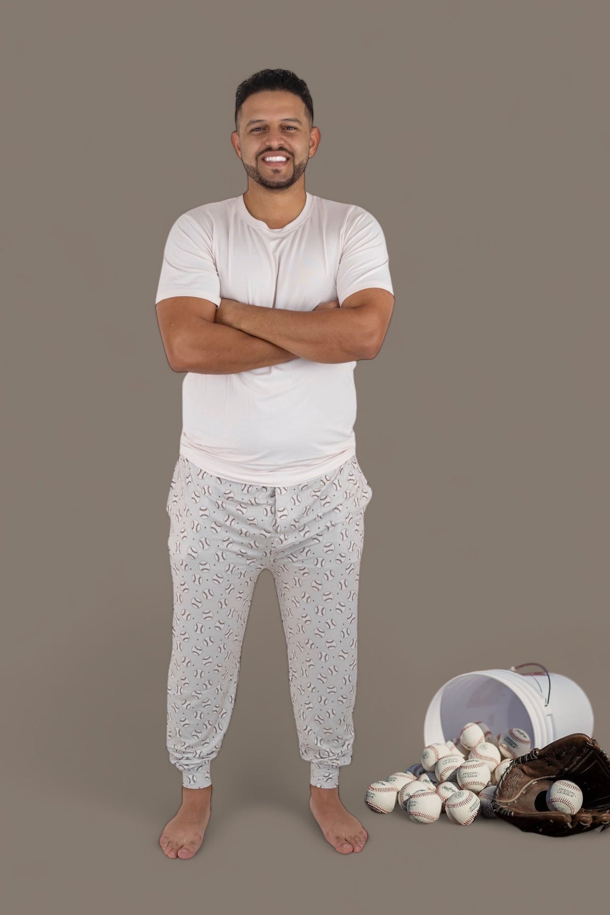 DREAM BIG LITTLE CO SWING FOR THE STARS SHORT SLEEVE MEN'S DREAM JOGGER SETEveretts Place