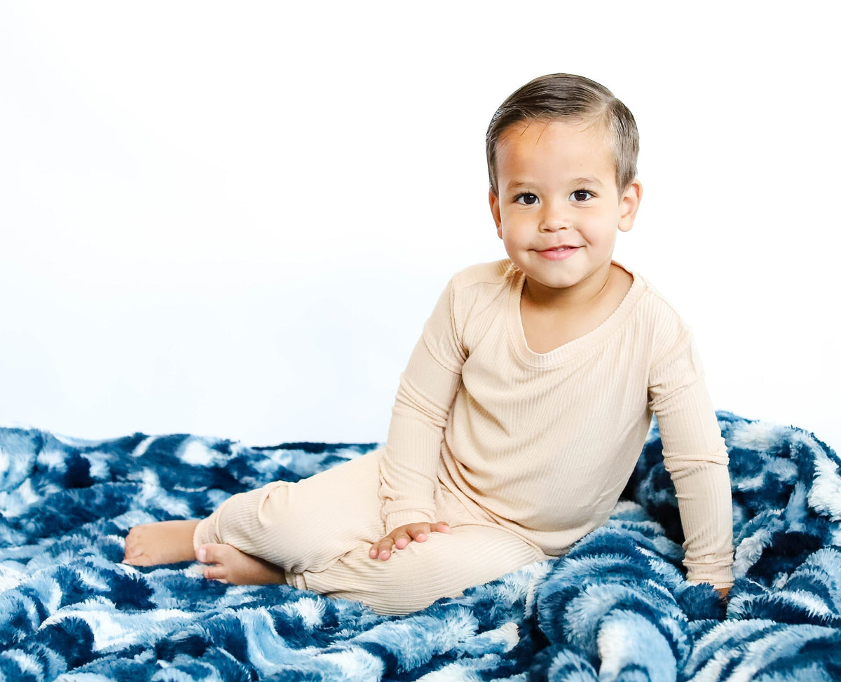 DREAM BIG LITTLE CO TAN RIB DREAM SETEveretts Place