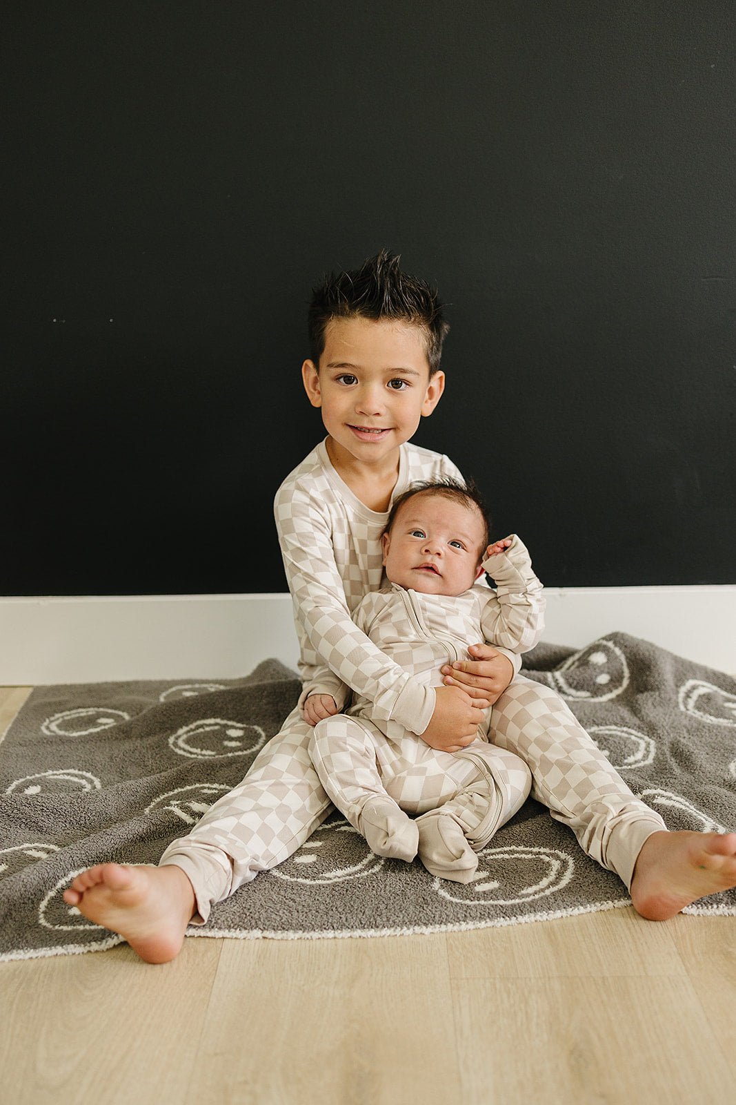 Mebie Baby Taupe Checkered Bamboo Double Zipper Pajamas For Baby Gender Neutral Footed - 