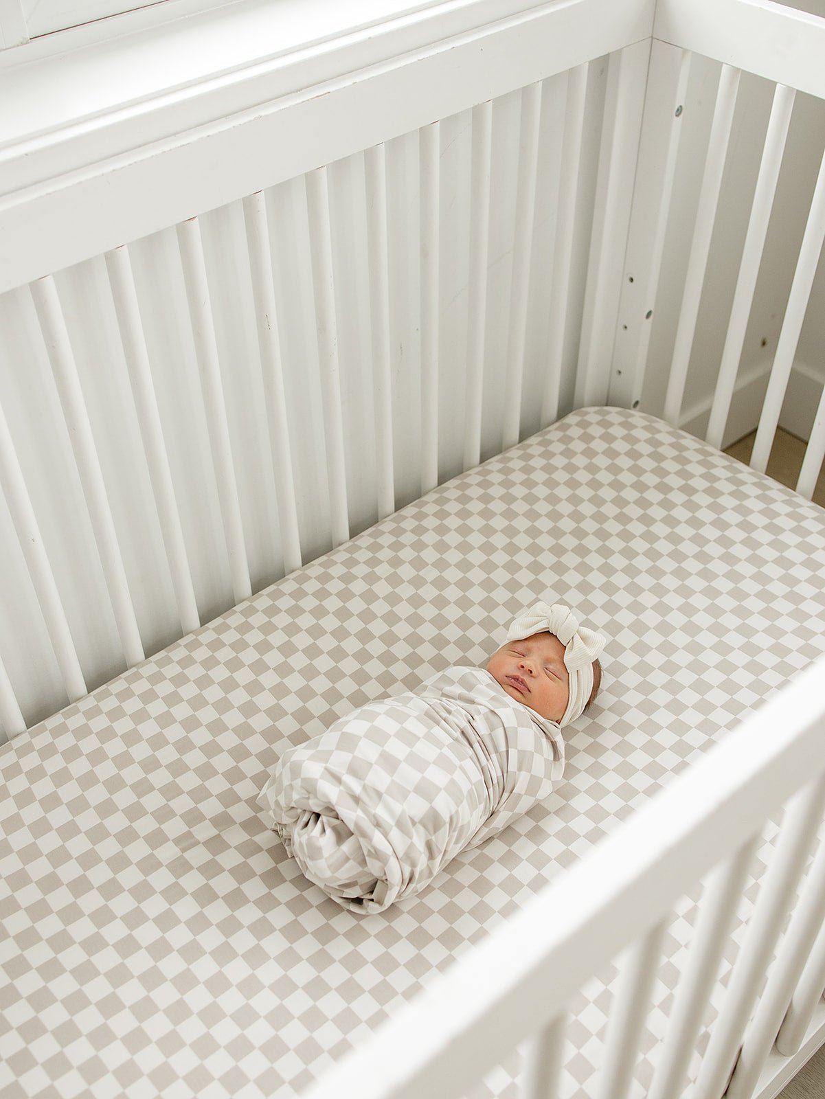 Mebie Baby Taupe Checkered Bamboo Stretch Crib Sheet For Standard 52 By 28 Crib Mebie Baby - 