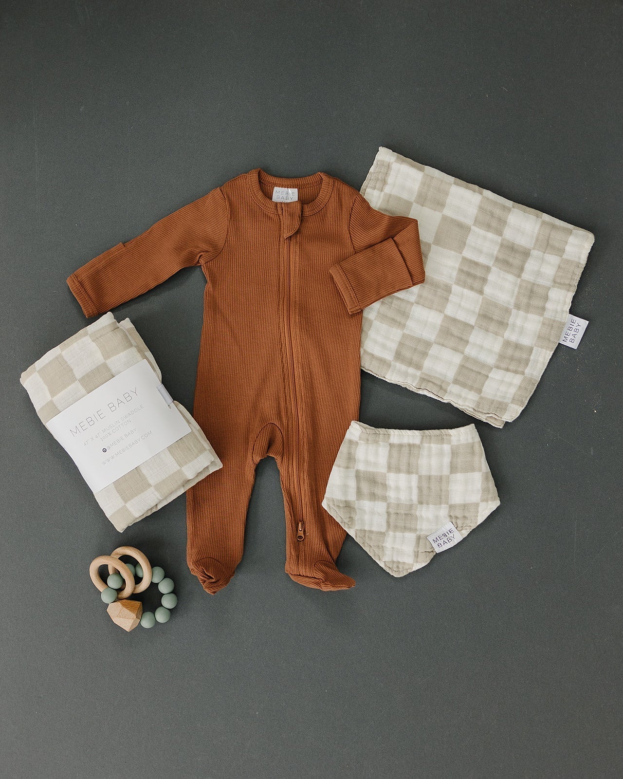 Mebie Baby Taupe Checkered Muslin Bib For Babies Gender Neutral Mebie Baby - 