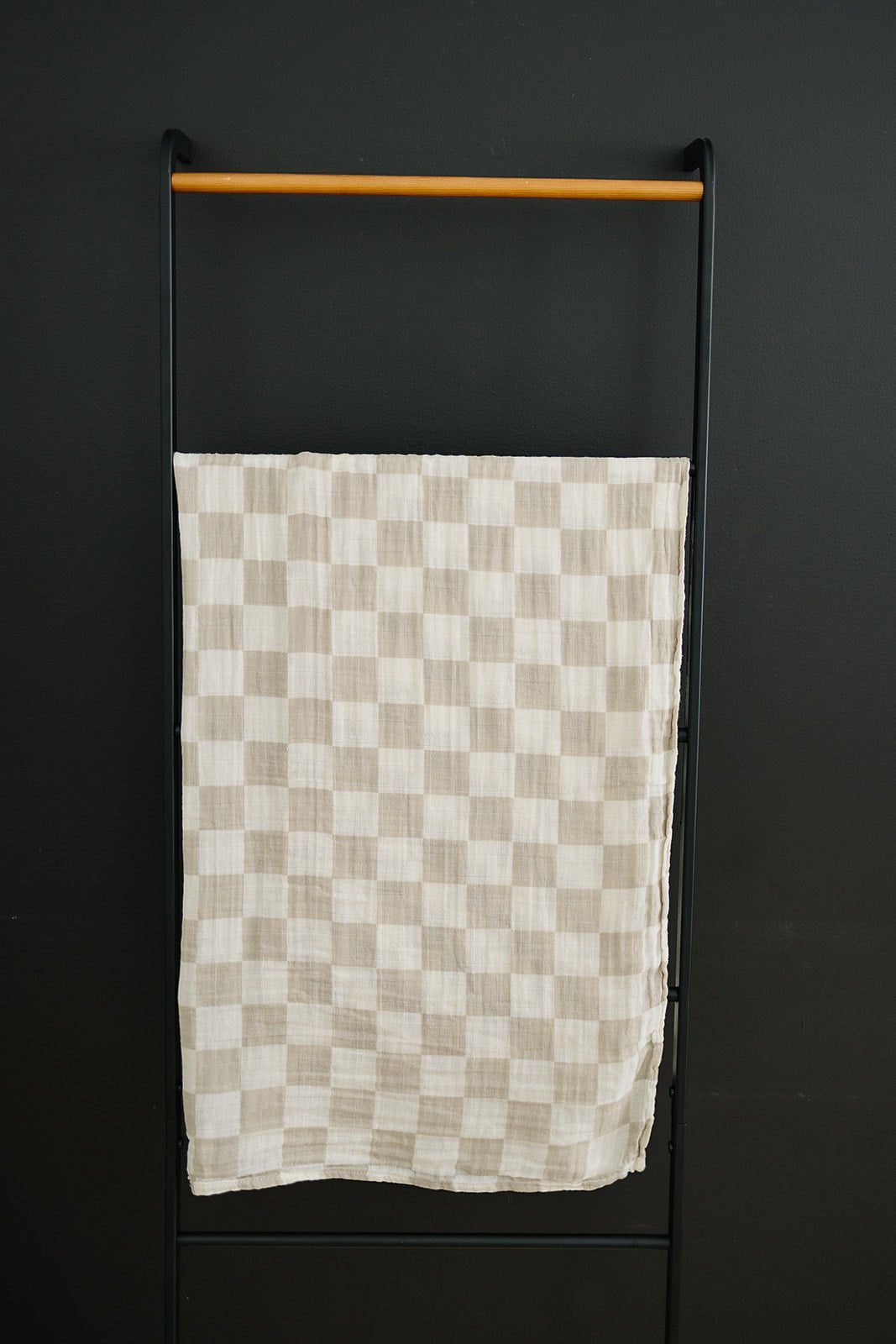 Mebie Baby Taupe Checkered Muslin Swaddle Blanket - 