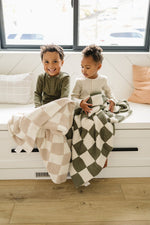 Mebie Baby Taupe Checkered Plush Blanket - 