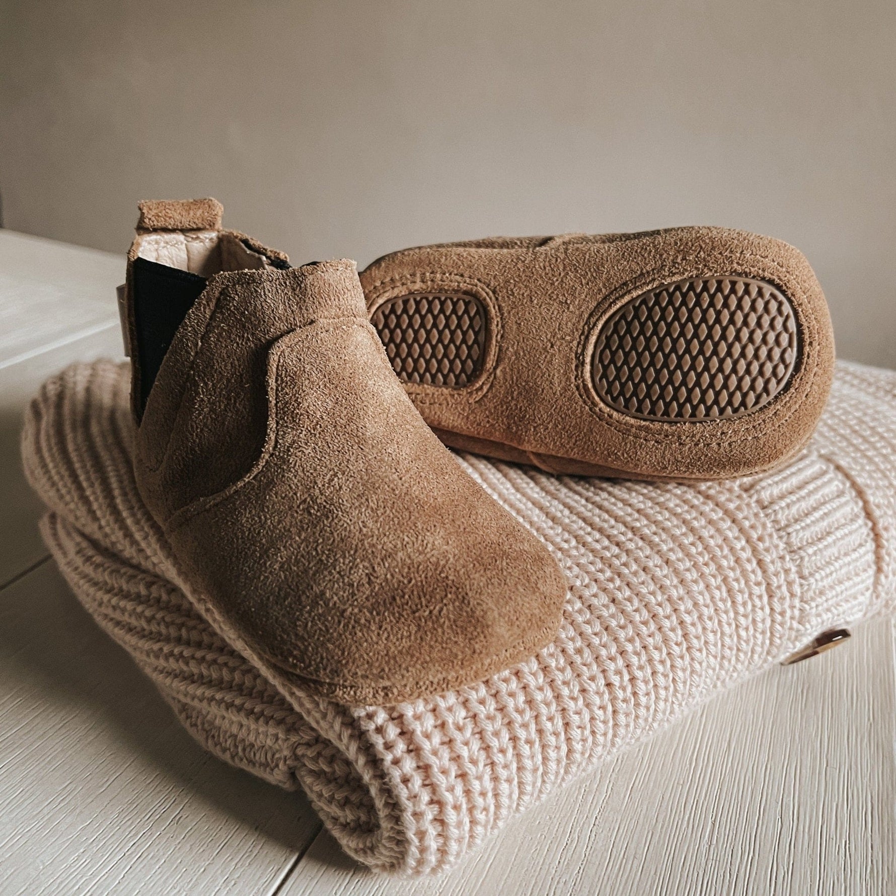 Little Love Bug Co. organic baby Chelsea boots