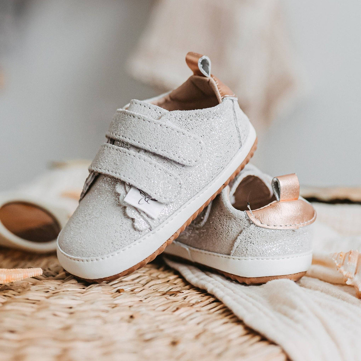 Genuine leather barefoot sneaker for children with double Velcro closure and wide toe box