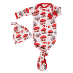 Baby gown and matching hat in a green frog print with fold-over mittens and a knotted bottom hem
