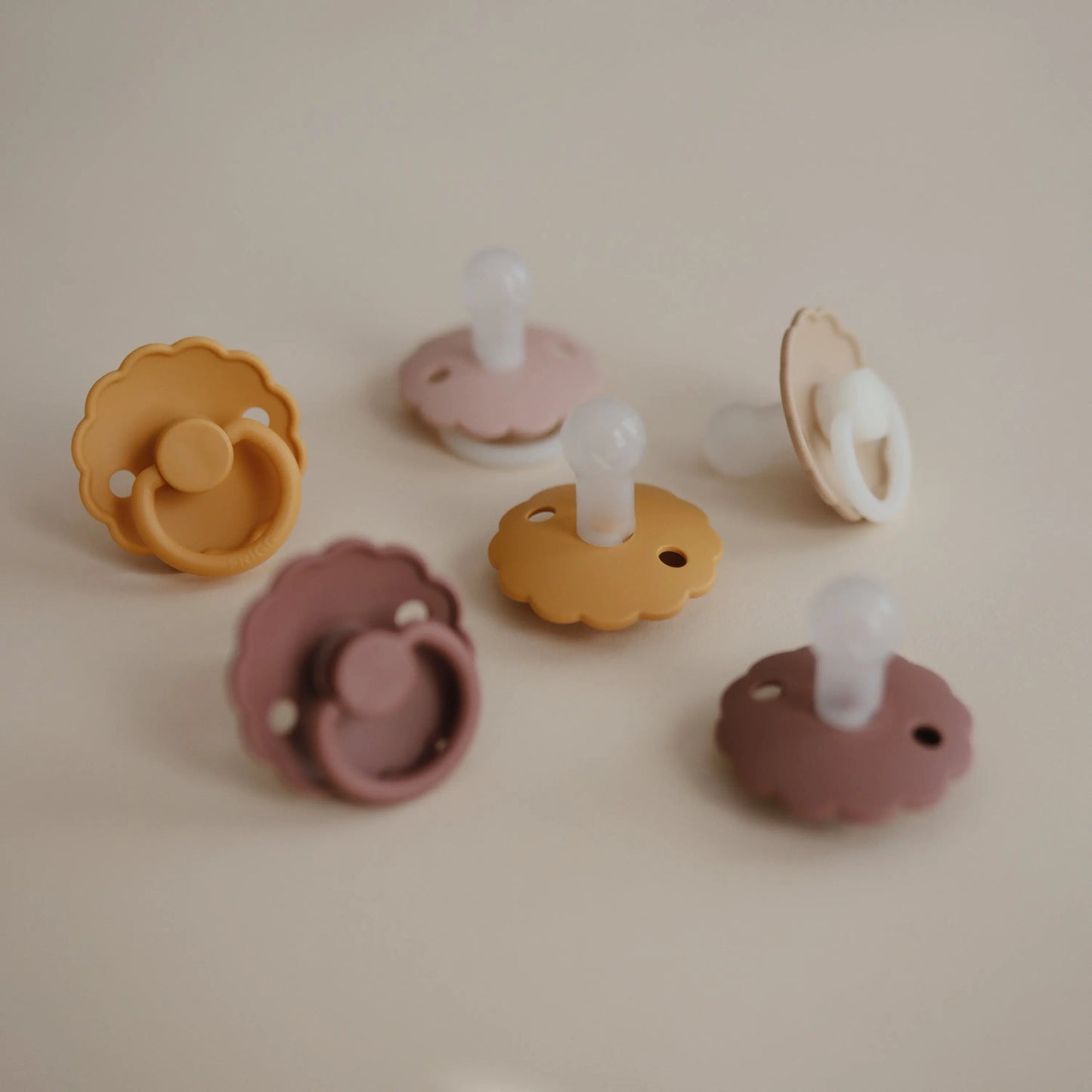 Frigg Daisy Night Silicone Pacifier 2 Pack with SilkySoft Nipple and Glow in Dark Design Mushie